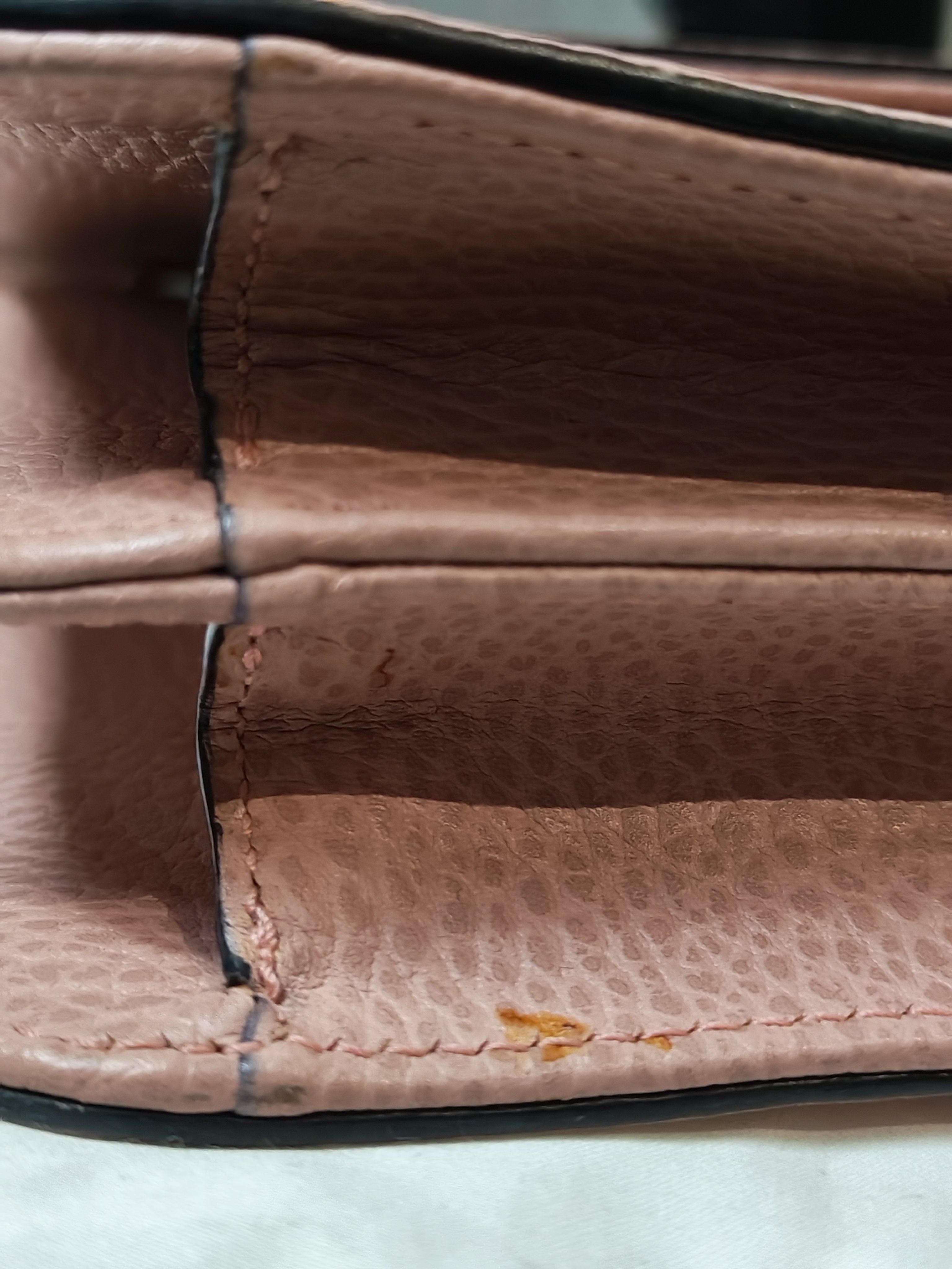 Interlocking G Medium in Pink Grained Calfskin Leather Chain Strap Bag | Purse Maison Luxury Bags Shop