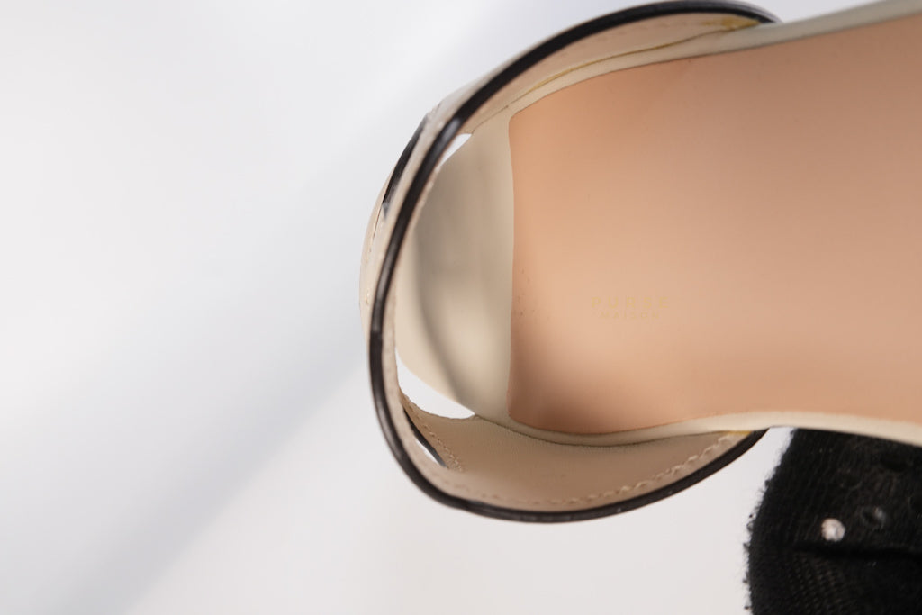 Interlocking G Slides in White Size 37.5 EU (23.5cm) | Purse Maison Luxury Bags Shop