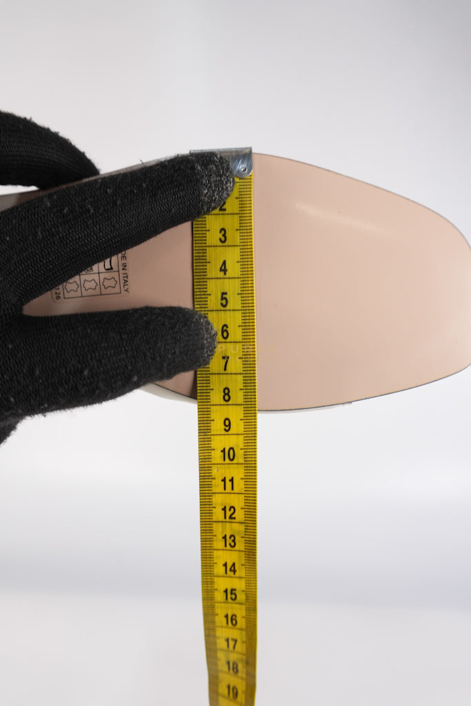 Interlocking G Slides in White Size 37.5 EU (23.5cm) | Purse Maison Luxury Bags Shop