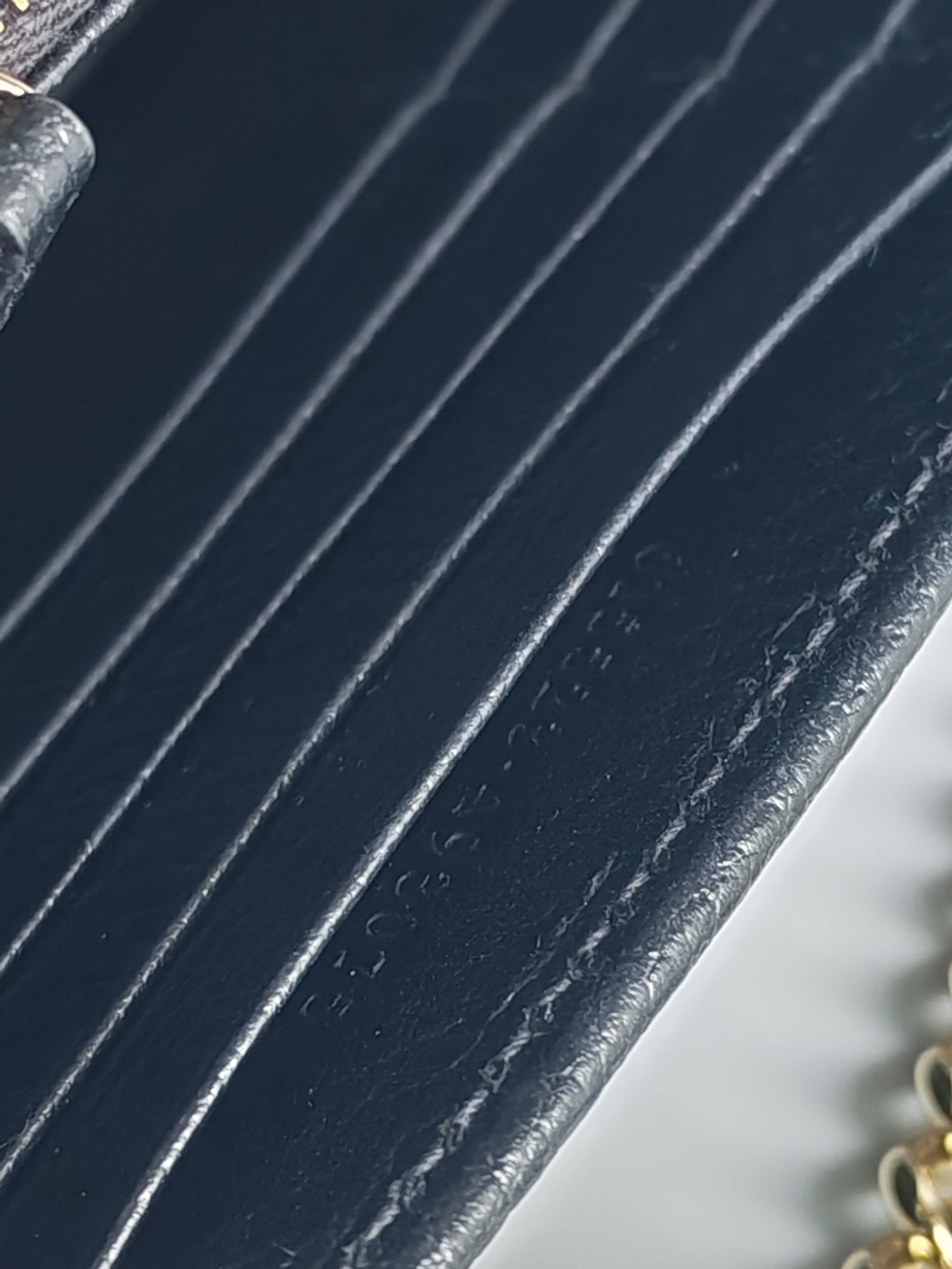 Interlocking G Wallet on Chain Black Grained Calfskin Leather | Purse Maison Luxury Bags Shop