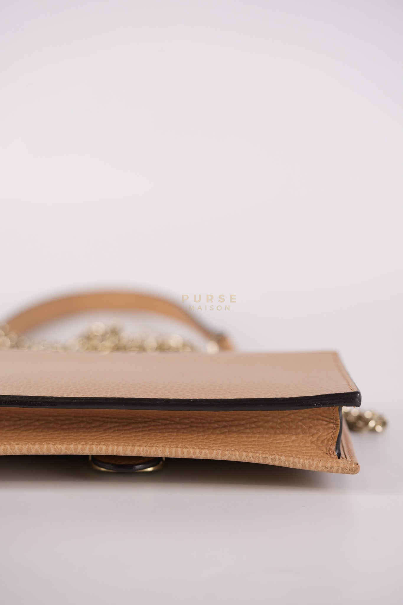 Interlocking G Wallet On Chain in Beige Calfskin Leather | Purse Maison Luxury Bags Shop