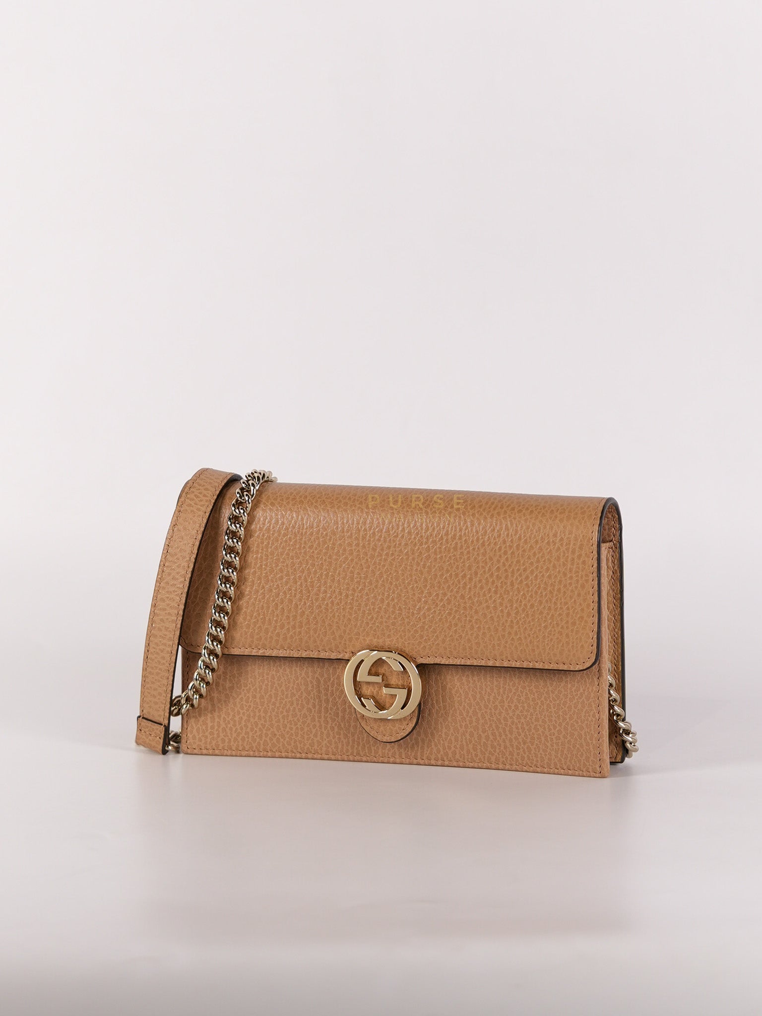 Interlocking G Wallet On Chain in Beige Calfskin Leather | Purse Maison Luxury Bags Shop