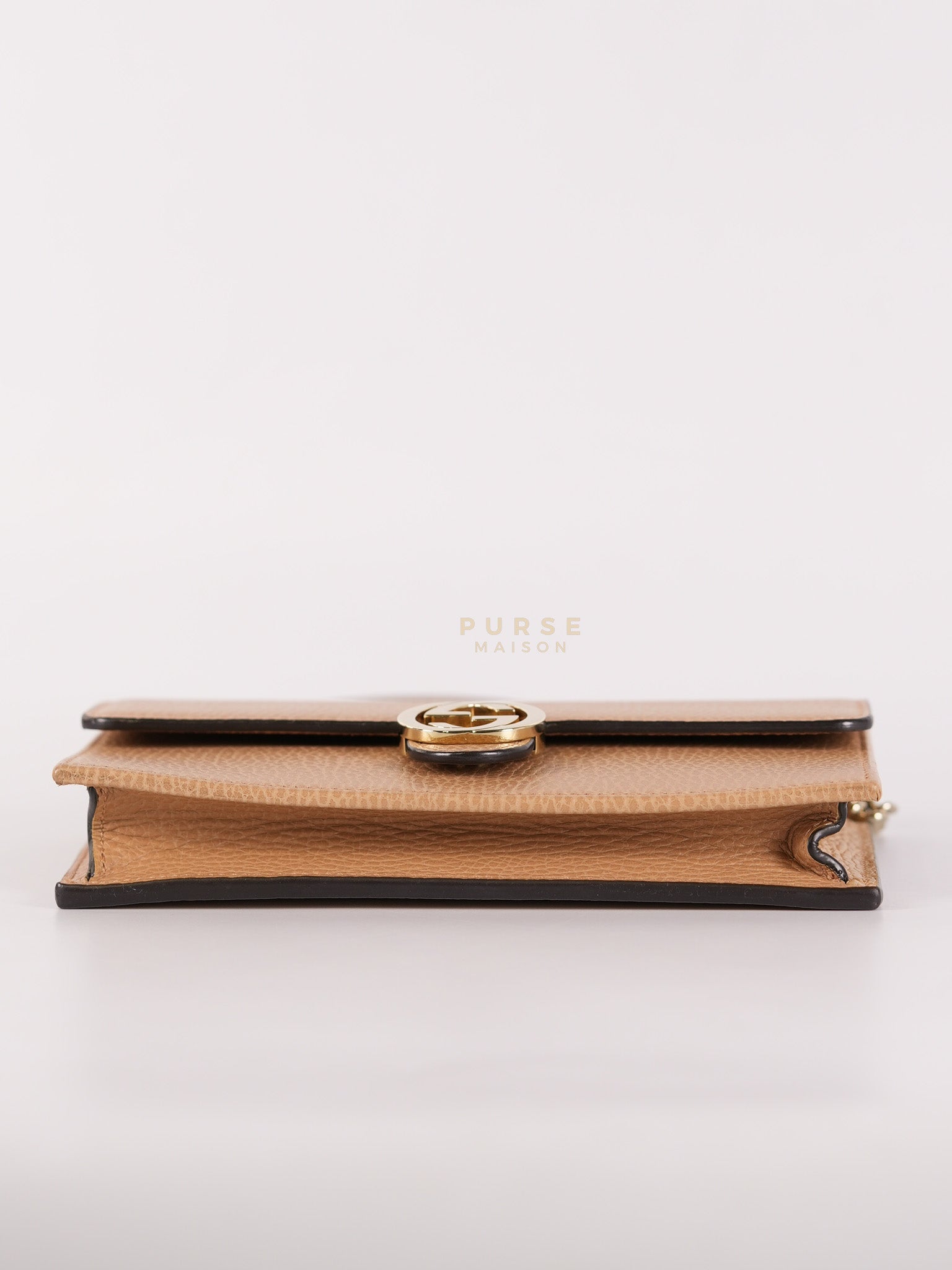 Interlocking G Wallet On Chain in Beige Calfskin Leather | Purse Maison Luxury Bags Shop