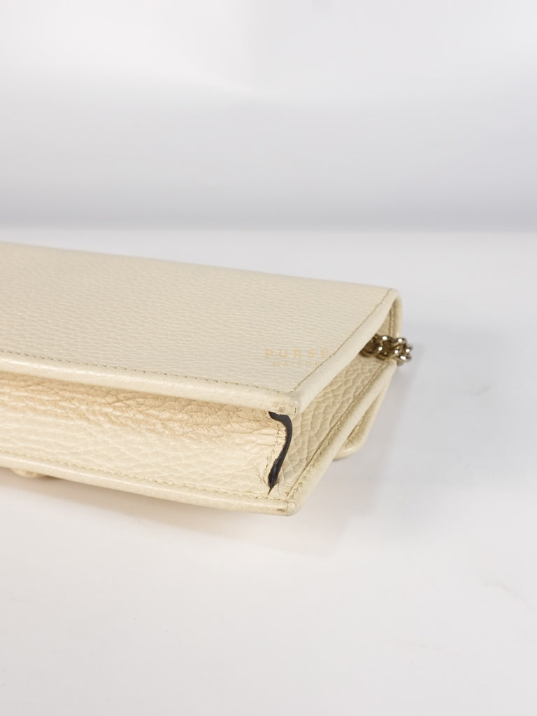 Interlocking G Wallet on Chain Ivory White in Grained Calfskin Leather | Purse Maison Luxury Bags Shop