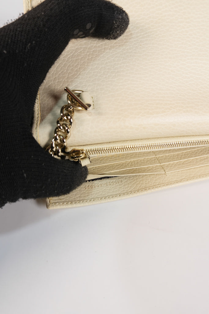 Interlocking G Wallet on Chain Ivory White in Grained Calfskin Leather | Purse Maison Luxury Bags Shop