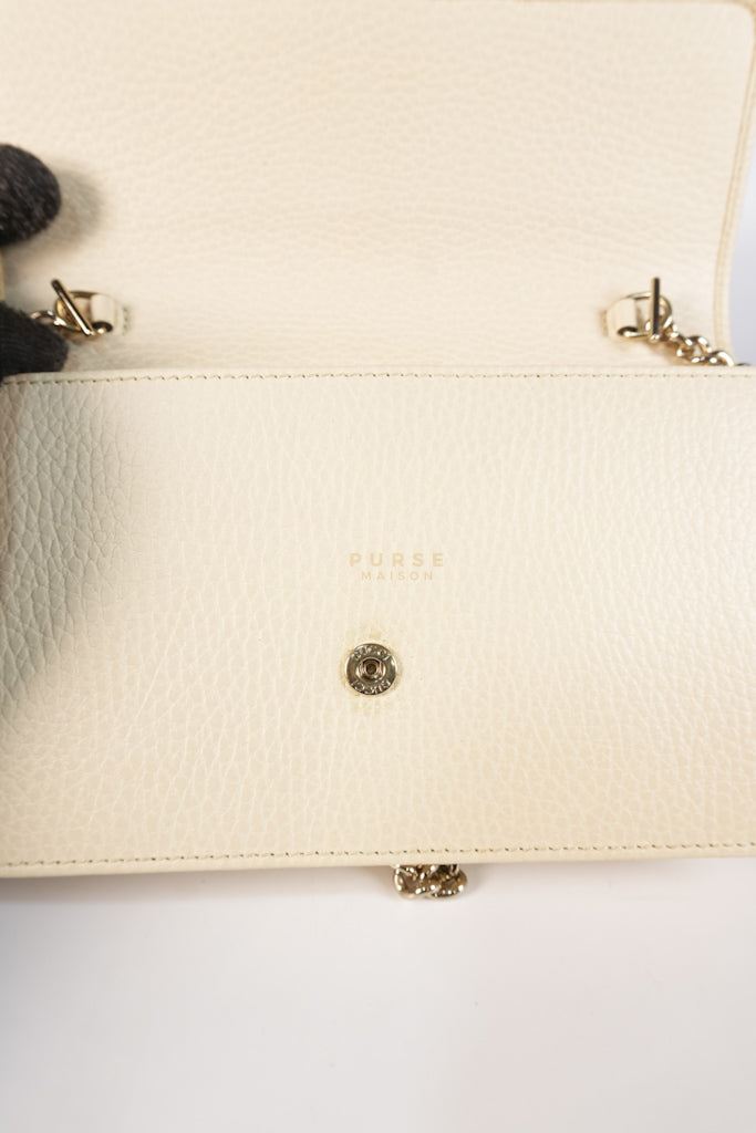 Interlocking G Wallet on Chain Ivory White in Grained Calfskin Leather | Purse Maison Luxury Bags Shop