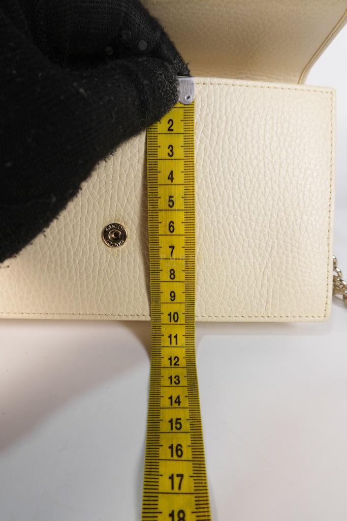 Interlocking G Wallet on Chain Ivory White in Grained Calfskin Leather | Purse Maison Luxury Bags Shop