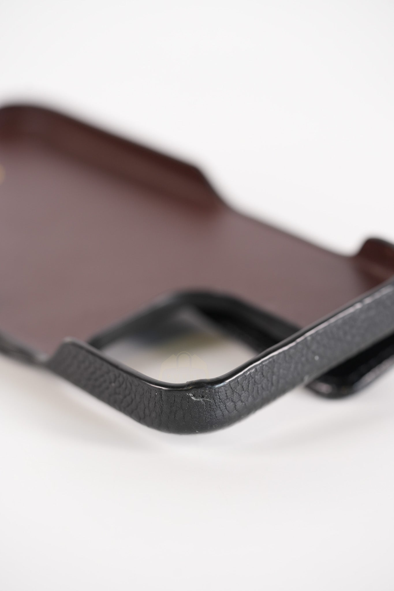 Iphone14 Pro Phone Case in Quilted Caviar Leather Chain Strap (Microchip) | Purse Maison Luxury Bags Shop