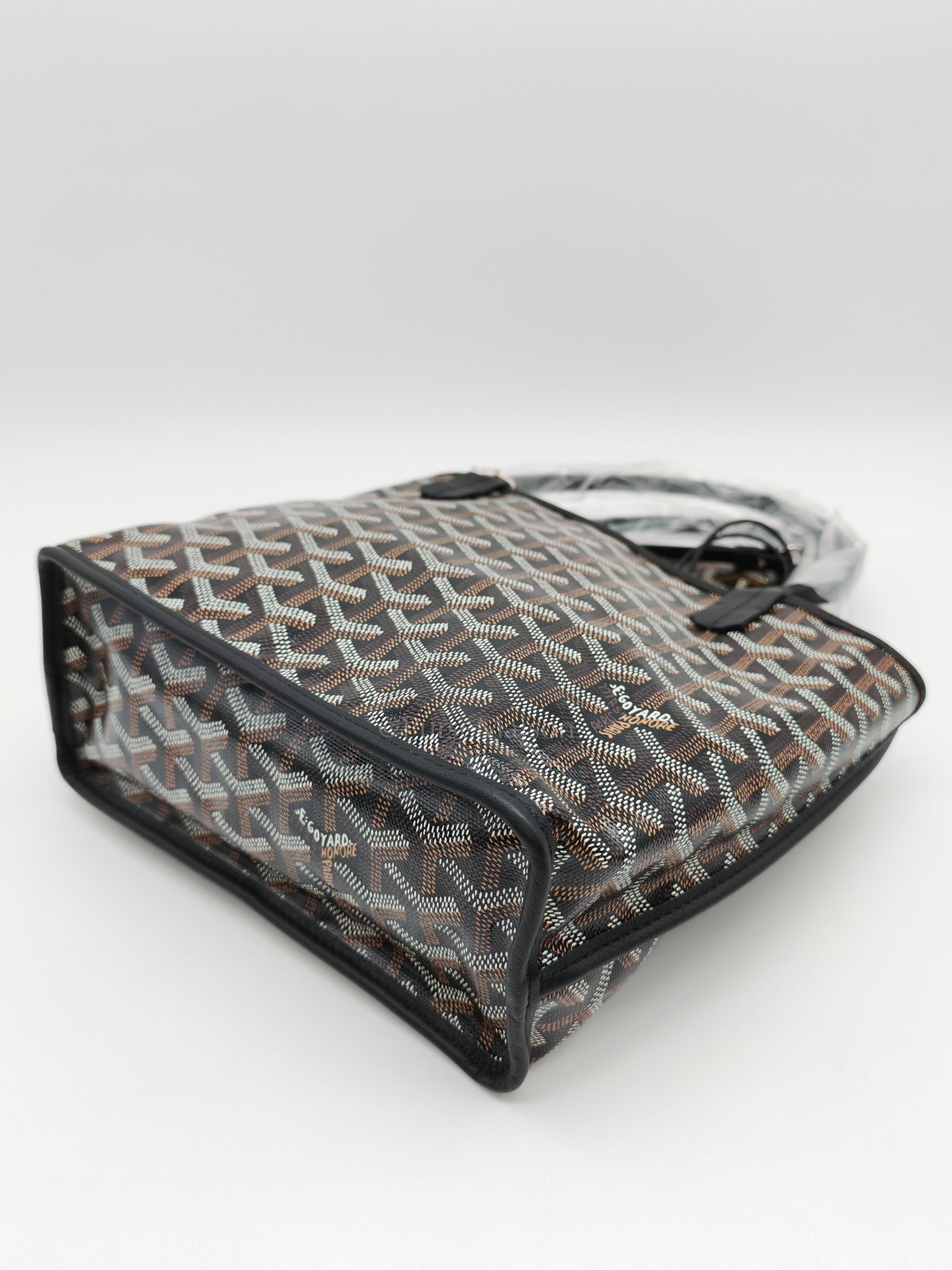 Mini Anjou in Black Goyardine Canvas with Croc Magnetic Clip