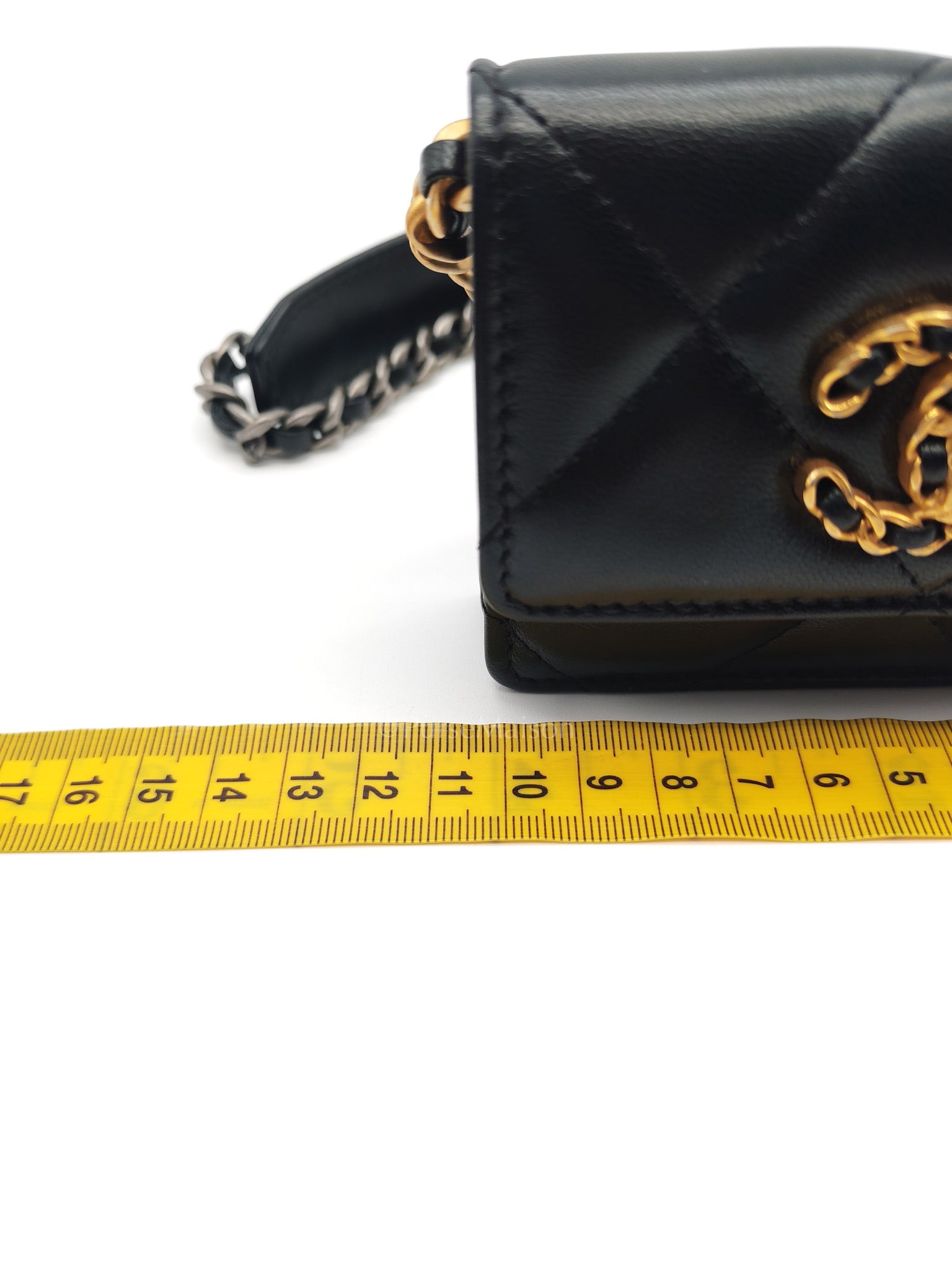 19 Flap Coin Purse in Black Lambskin Leather & Mix Hardware (Series 31)