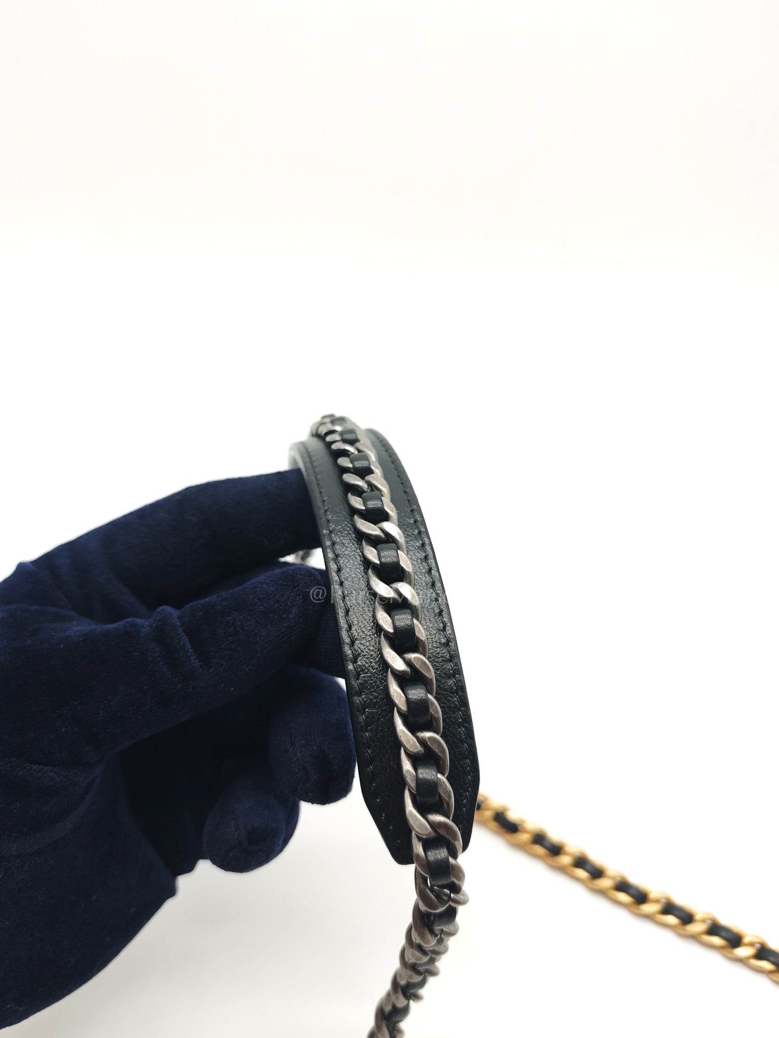19 Flap Coin Purse in Black Lambskin Leather & Mix Hardware (Series 31)
