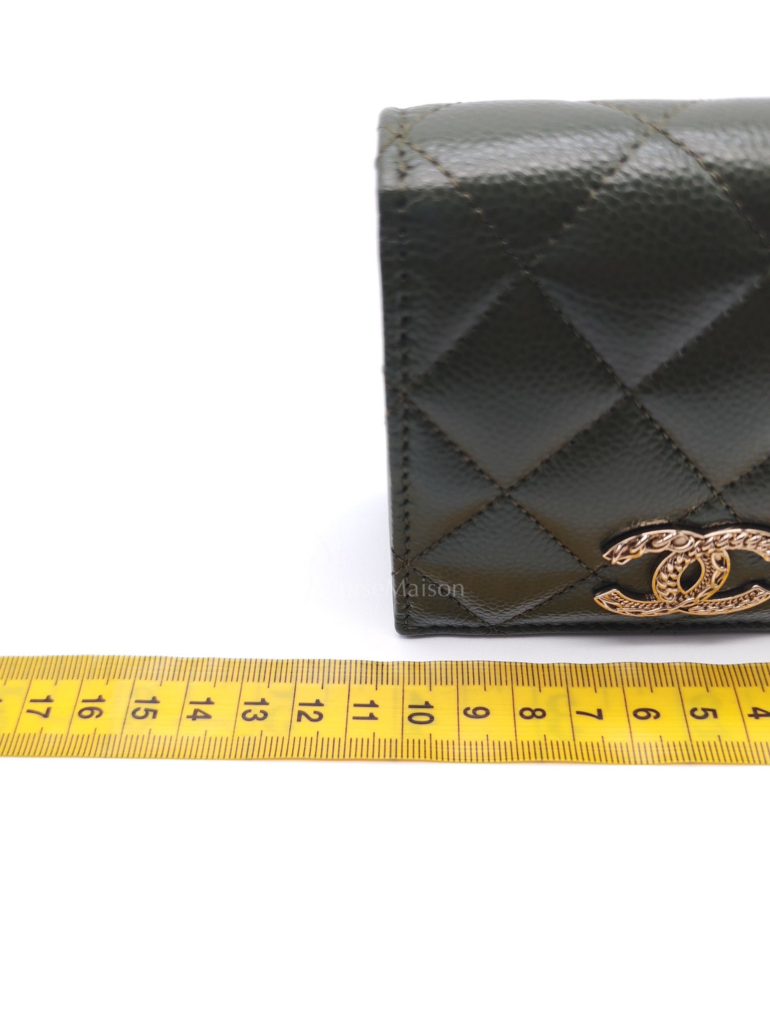 Twirling CC Logo Bi-Fold Wallet in Khaki Caviar Leather in Light Gold Hardware (Microchip)