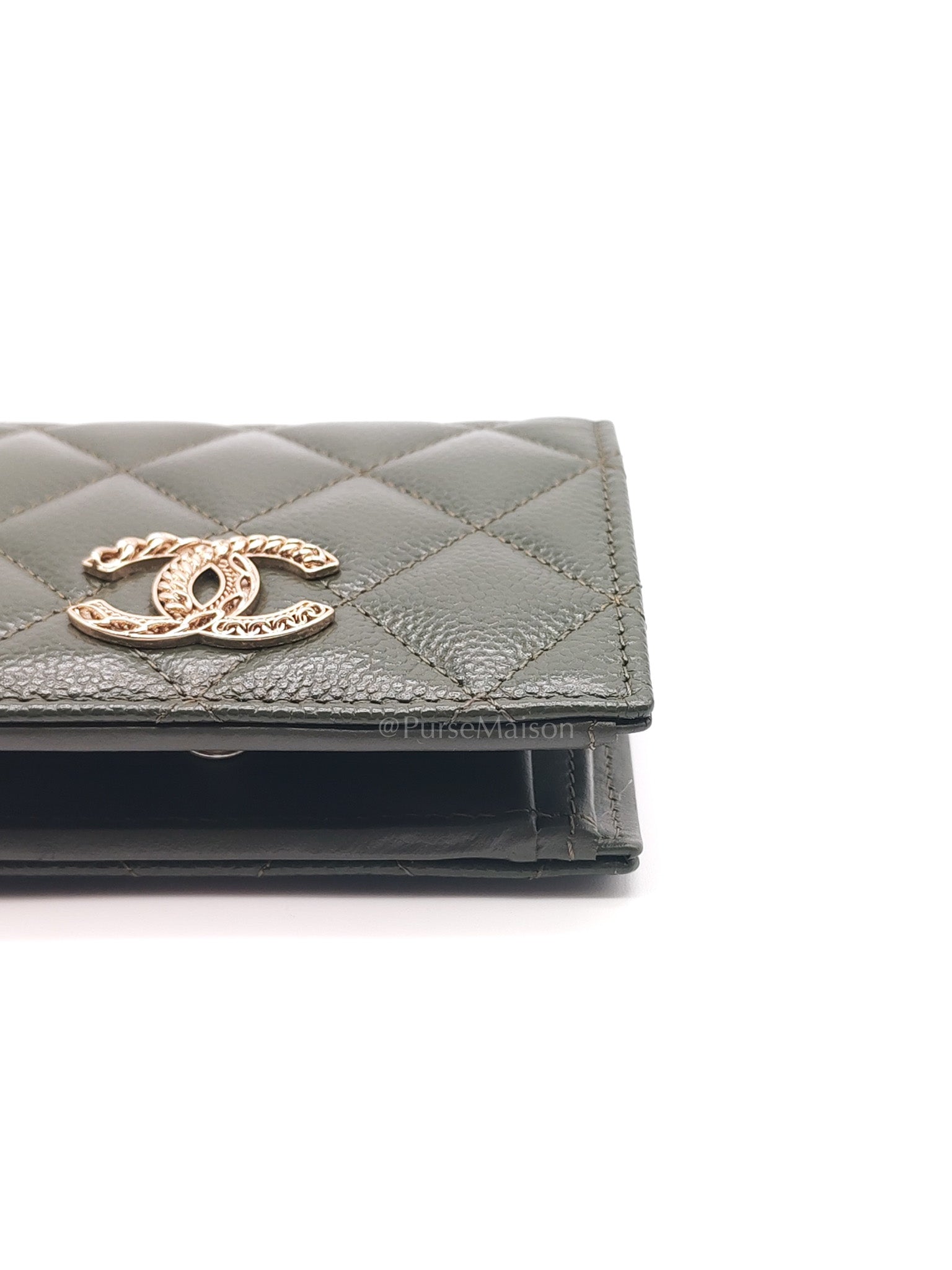 Twirling CC Logo Bi-Fold Wallet in Khaki Caviar Leather in Light Gold Hardware (Microchip)