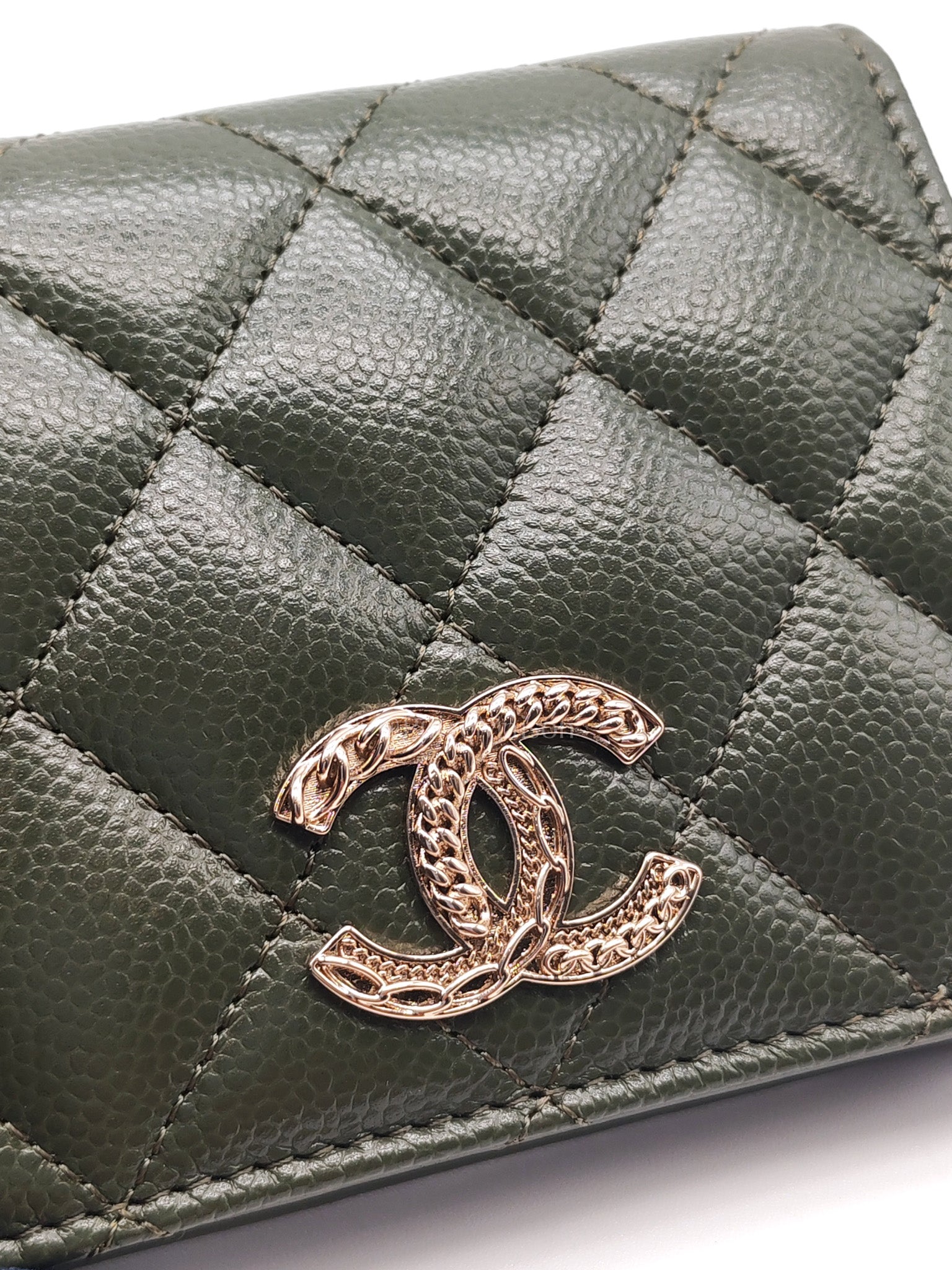 Twirling CC Logo Bi-Fold Wallet in Khaki Caviar Leather in Light Gold Hardware (Microchip)