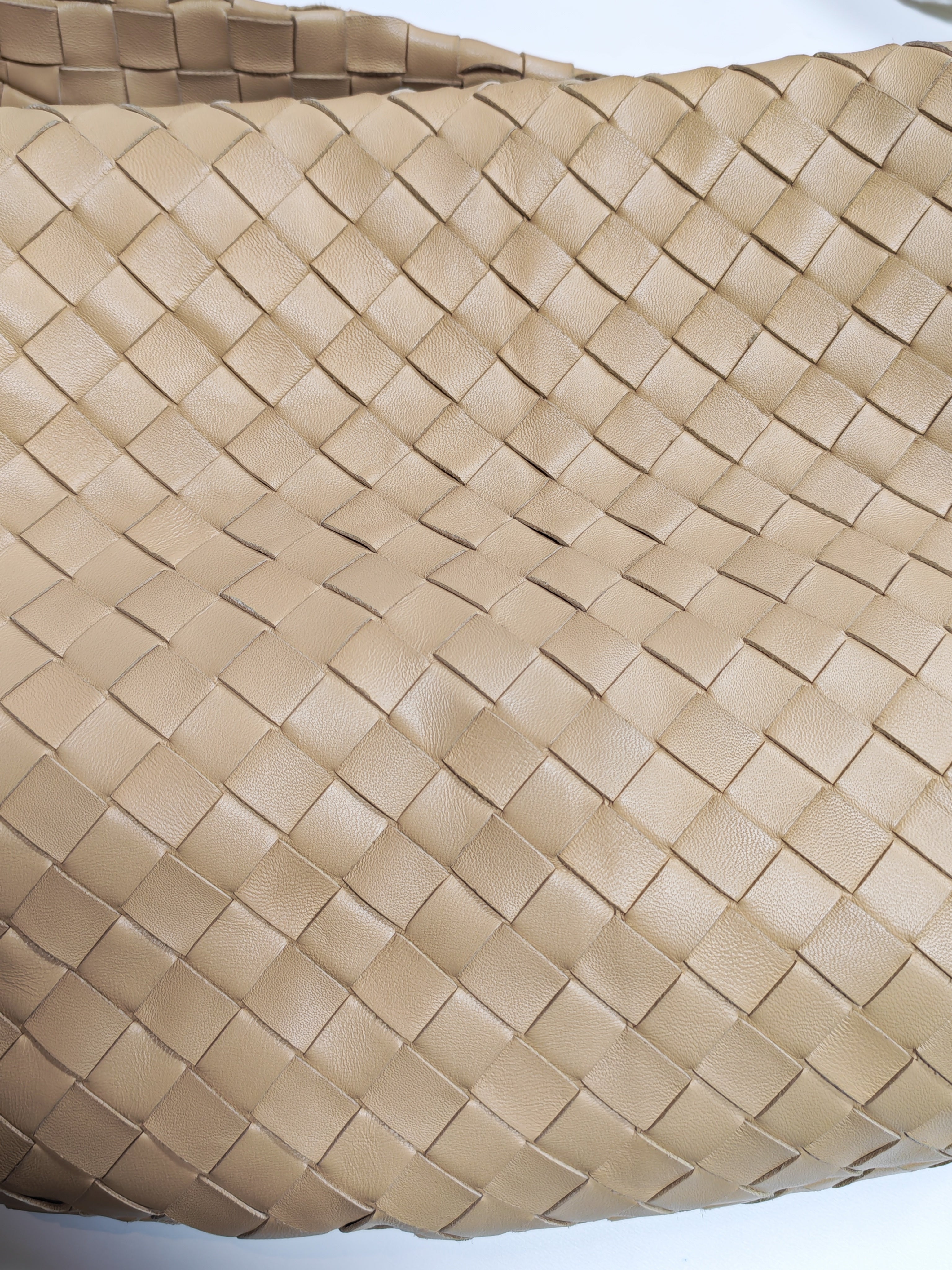 Jodie Medium in Beige Intrecciato Woven Leather Shoulder Bag | Purse Maison Luxury Bags Shop