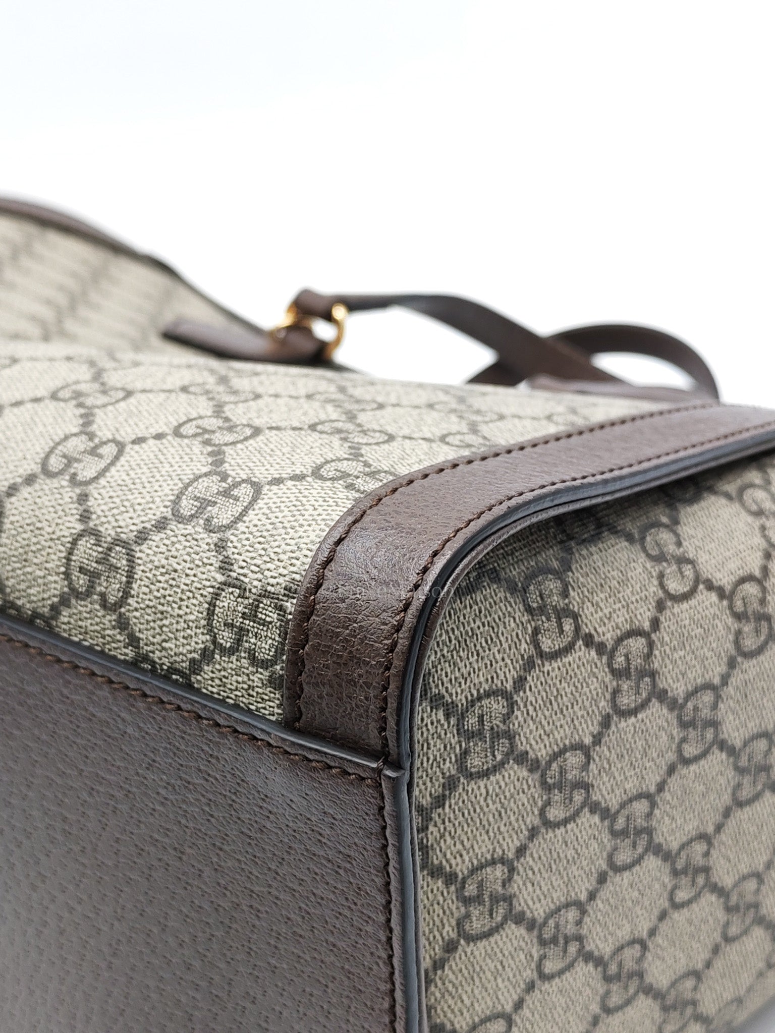 Ophidia Medium Tote Bag in GG Supreme Monogram Web Canvas & Gold Hardware