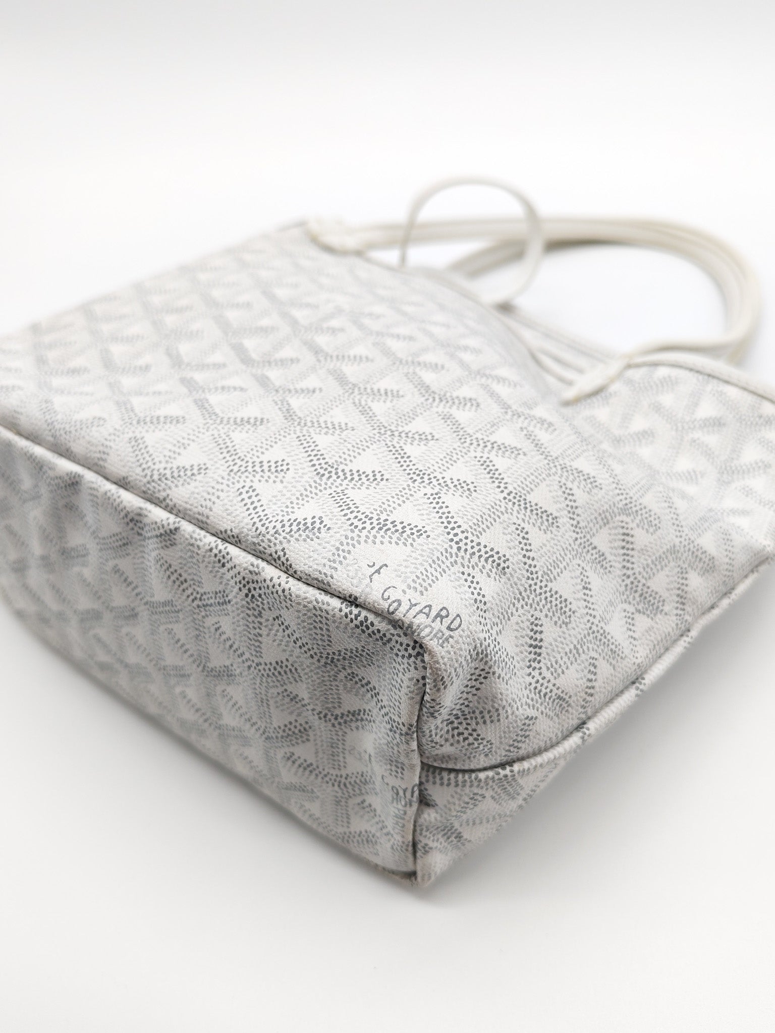 Junior Saint Louis in White Goyardine Canvas Tote Bag | Purse Maison Luxury Bags Shop