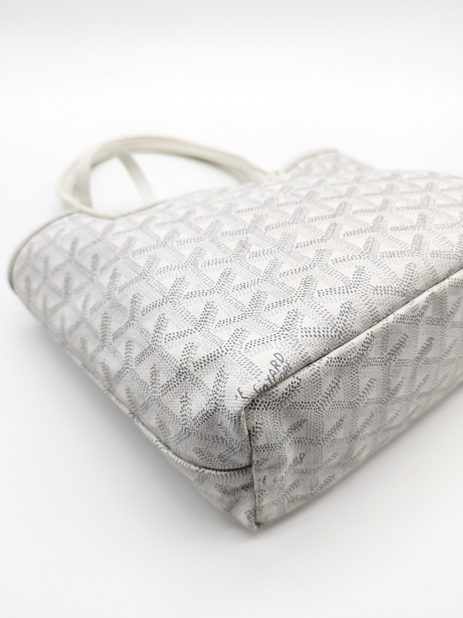 Junior Saint Louis in White Goyardine Canvas Tote Bag | Purse Maison Luxury Bags Shop