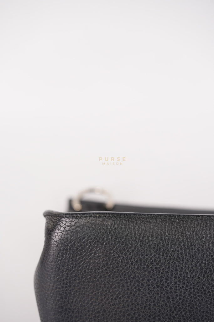 Jypsiere 31 Black Togo Leather and Palladium Hardware Stamp Square Q (2013) | Purse Maison Luxury Bags Shop