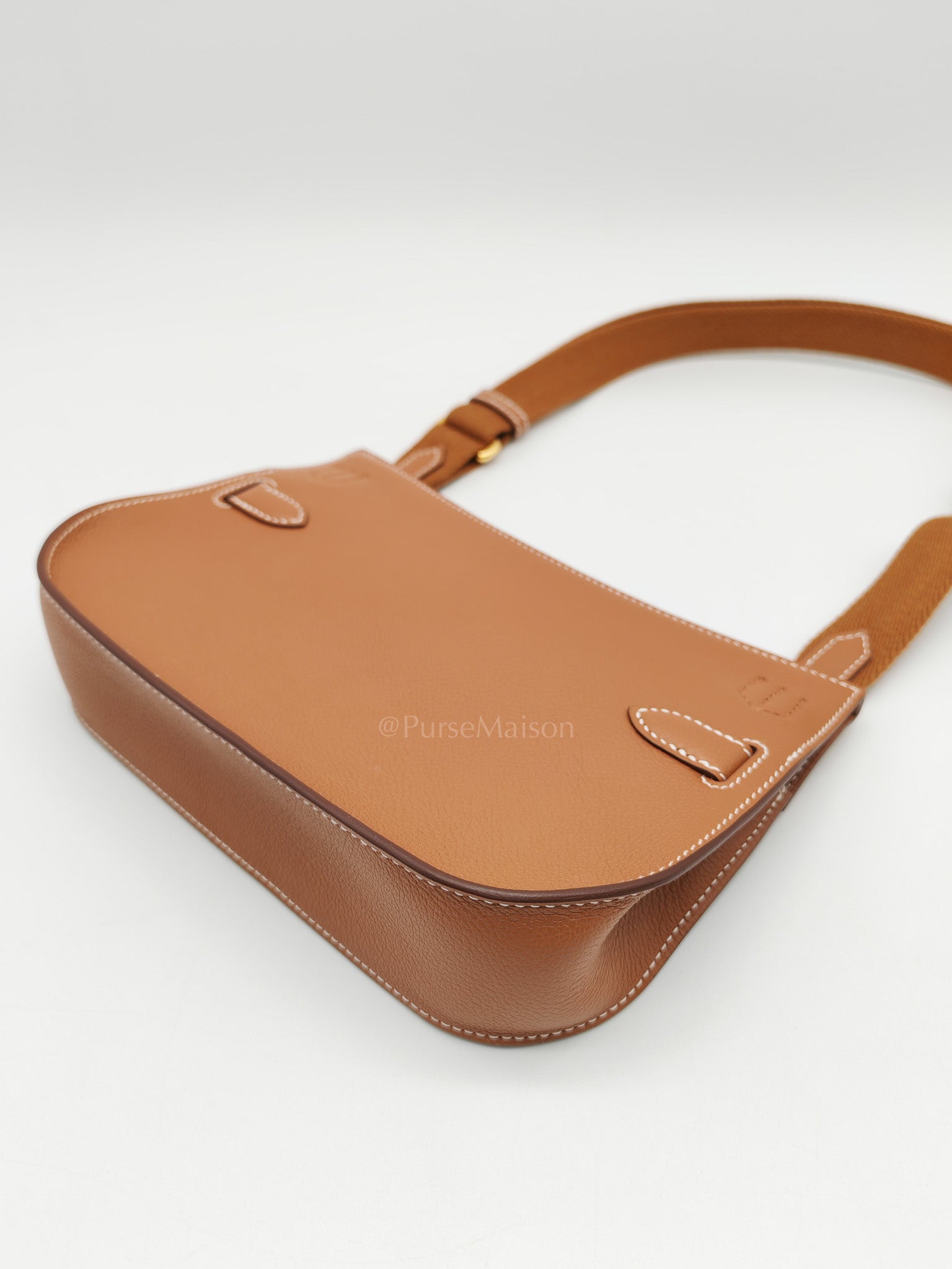 Jypsiere Mini in Gold Evercolor Leather & Gold Hardware Stamp W (2024)