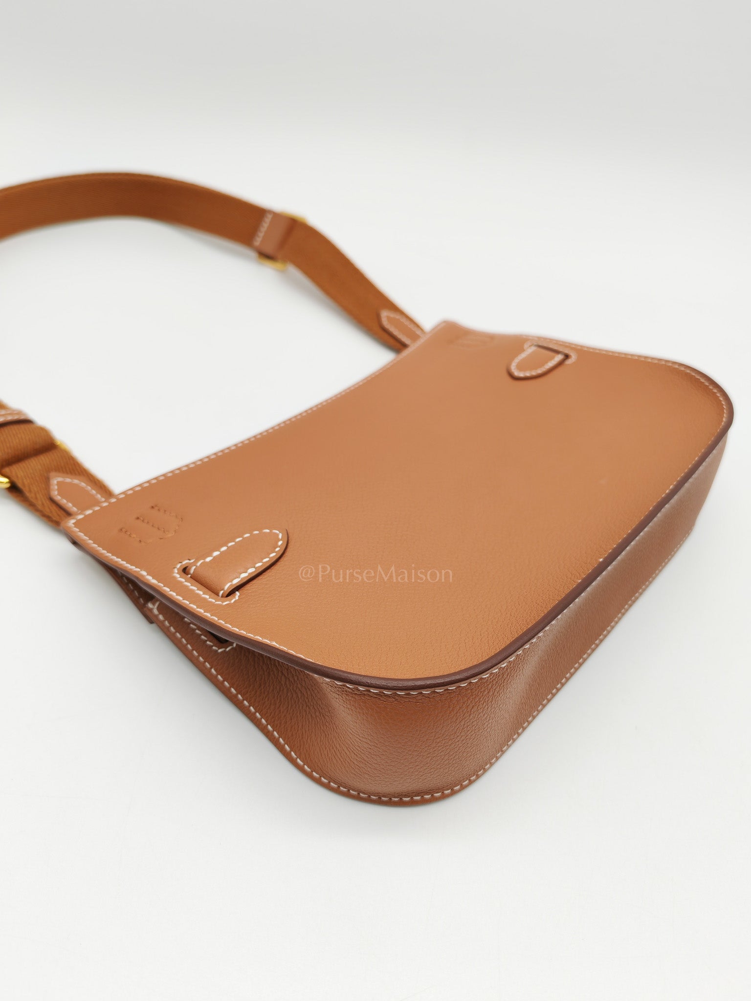 Jypsiere Mini in Gold Evercolor Leather & Gold Hardware Stamp W (2024)