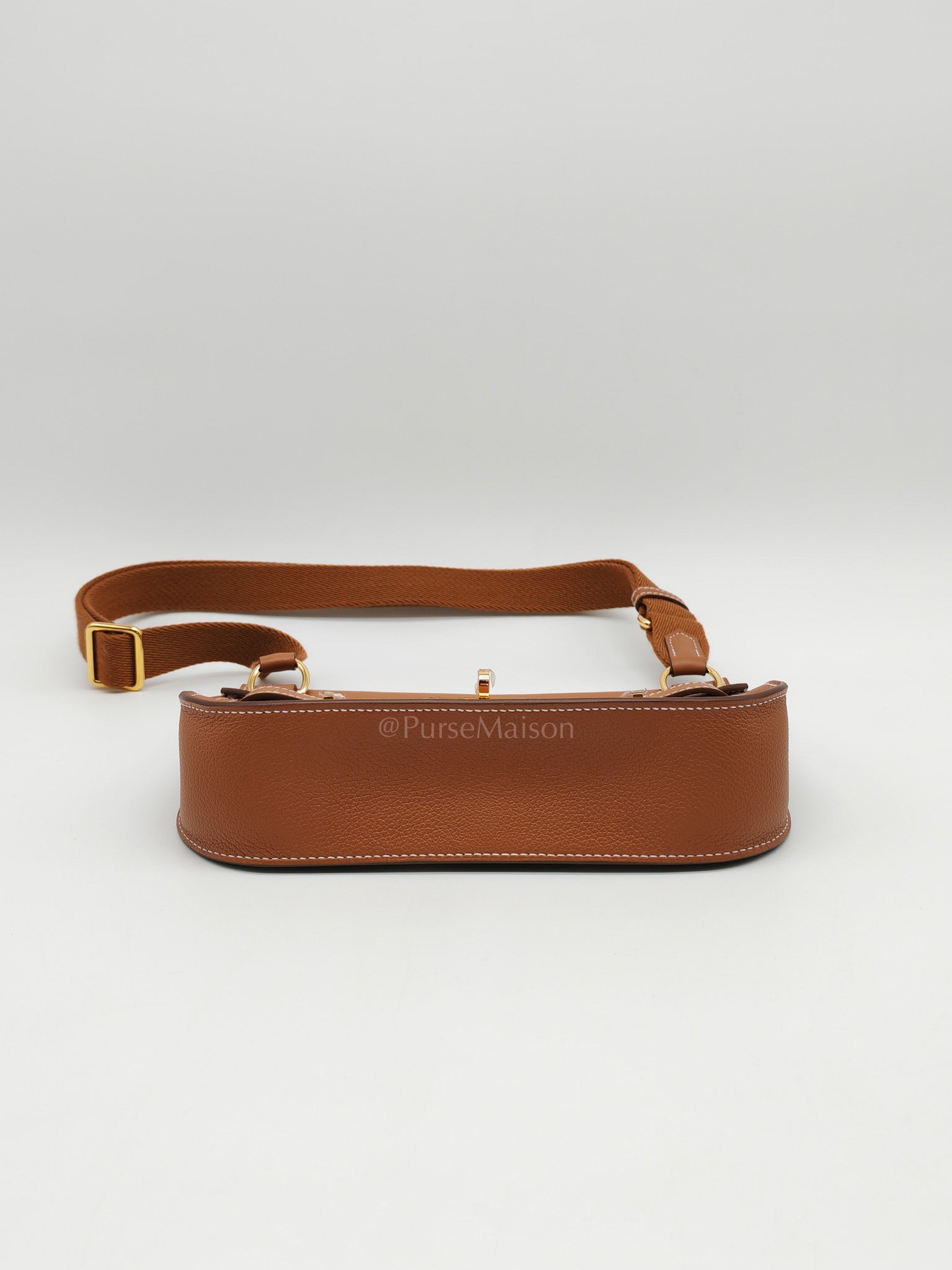 Jypsiere Mini in Gold Evercolor Leather & Gold Hardware Stamp W (2024)