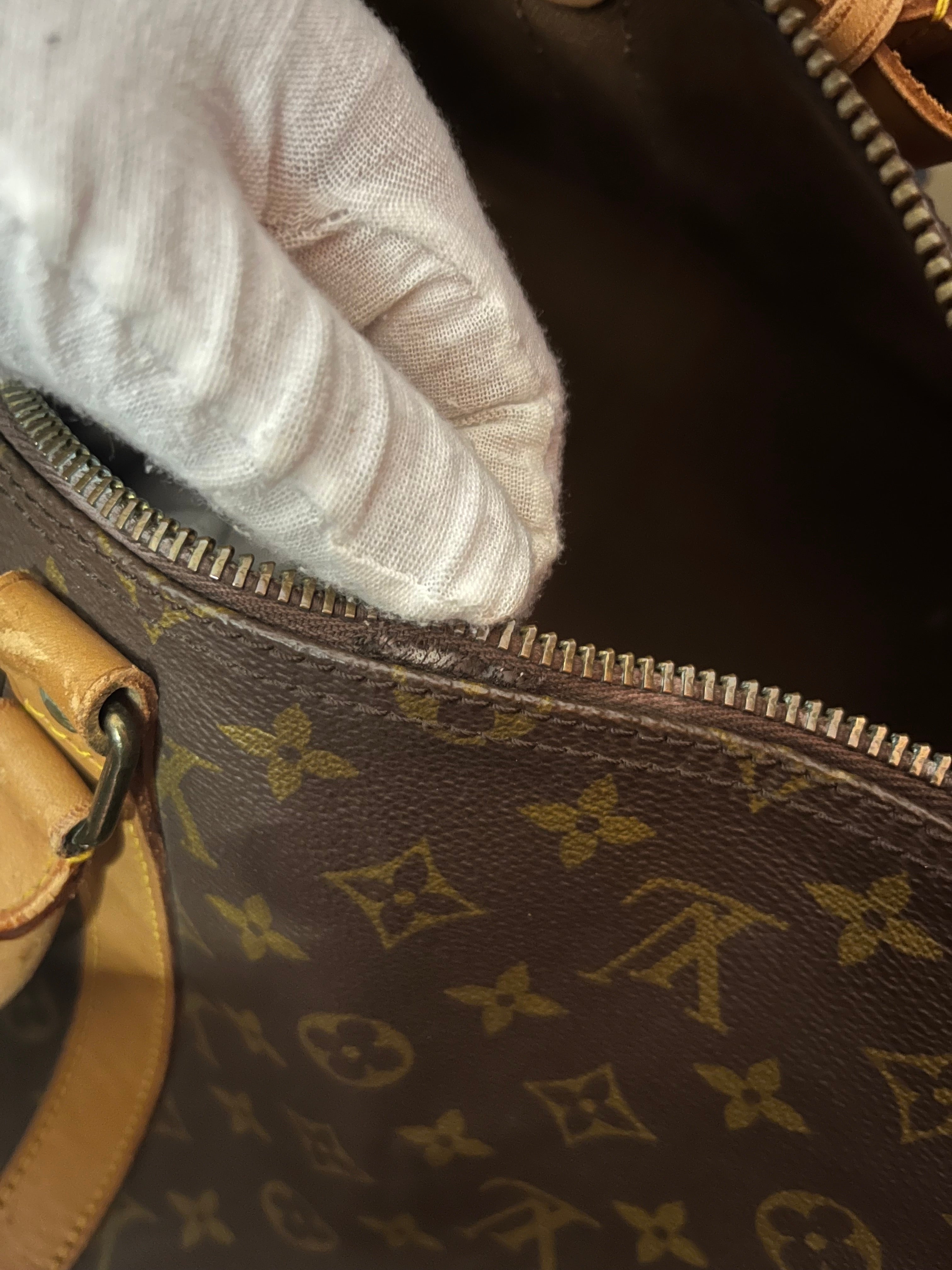 Keepall 55 Duffle Bag in Monogram Canvas | Purse Maison Luxury Bags Shop