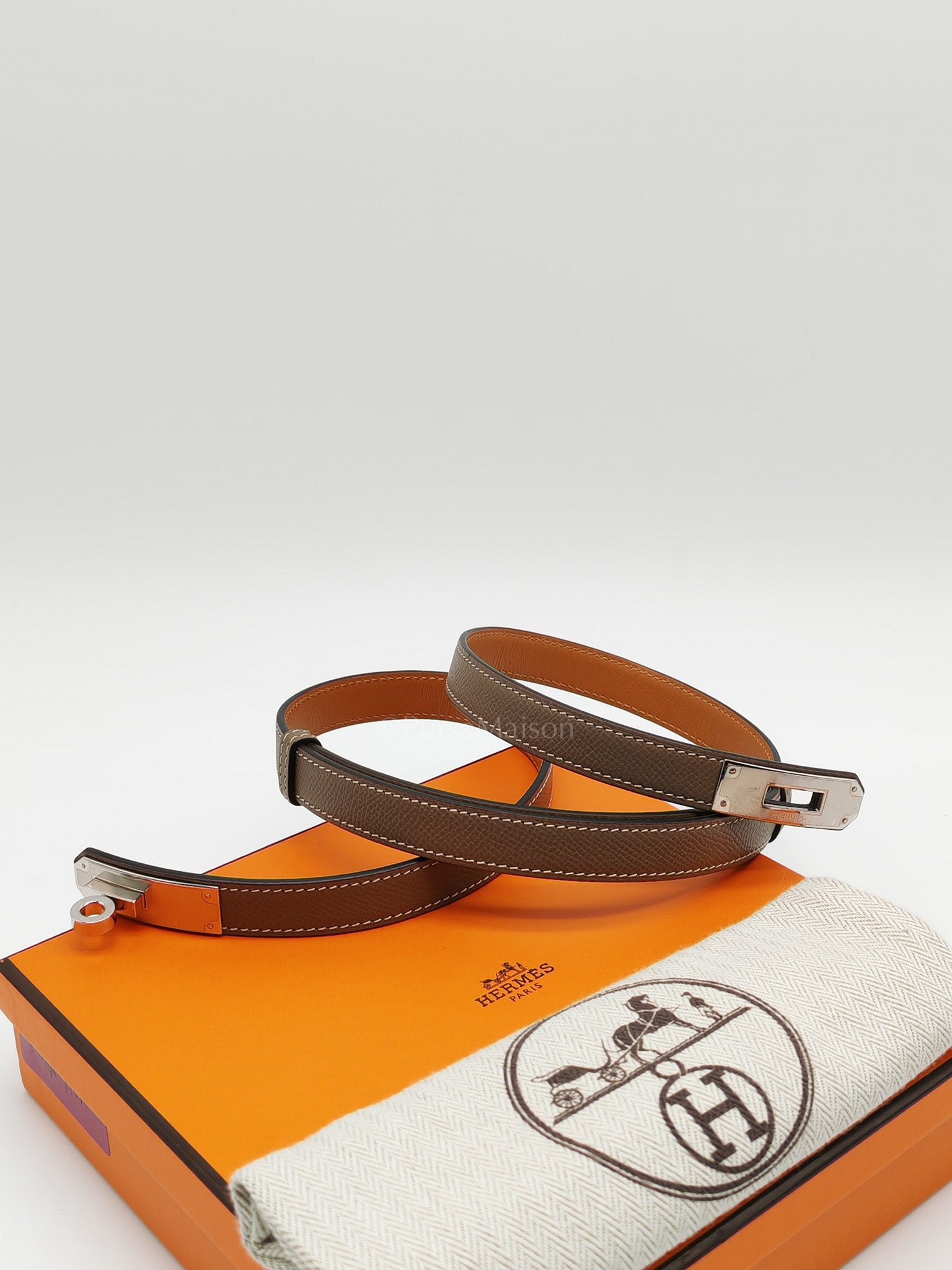 Kelly 18 Belt in Etoupe Epsom Leather & Palladium Hardware Stamp U(2022) | Purse Maison Luxury Bags Shop