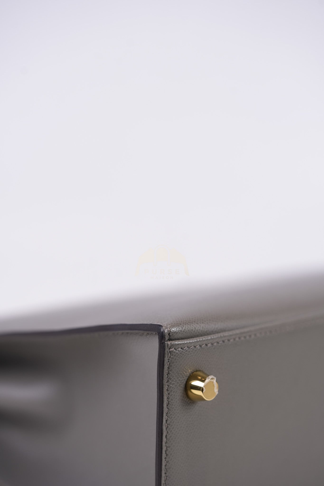 Kelly 25 Gris Mouette Madame Leather in Gold Hardware Stamp B (2023) | Purse Maison Luxury Bags Shop