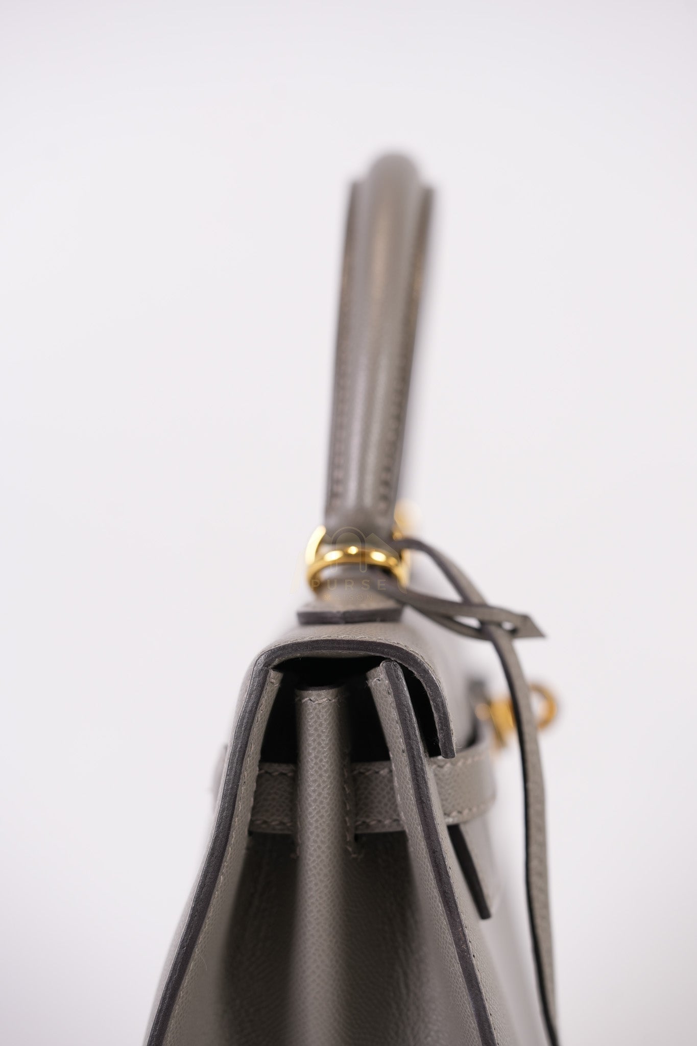 Kelly 25 Gris Mouette Madame Leather in Gold Hardware Stamp B (2023) | Purse Maison Luxury Bags Shop