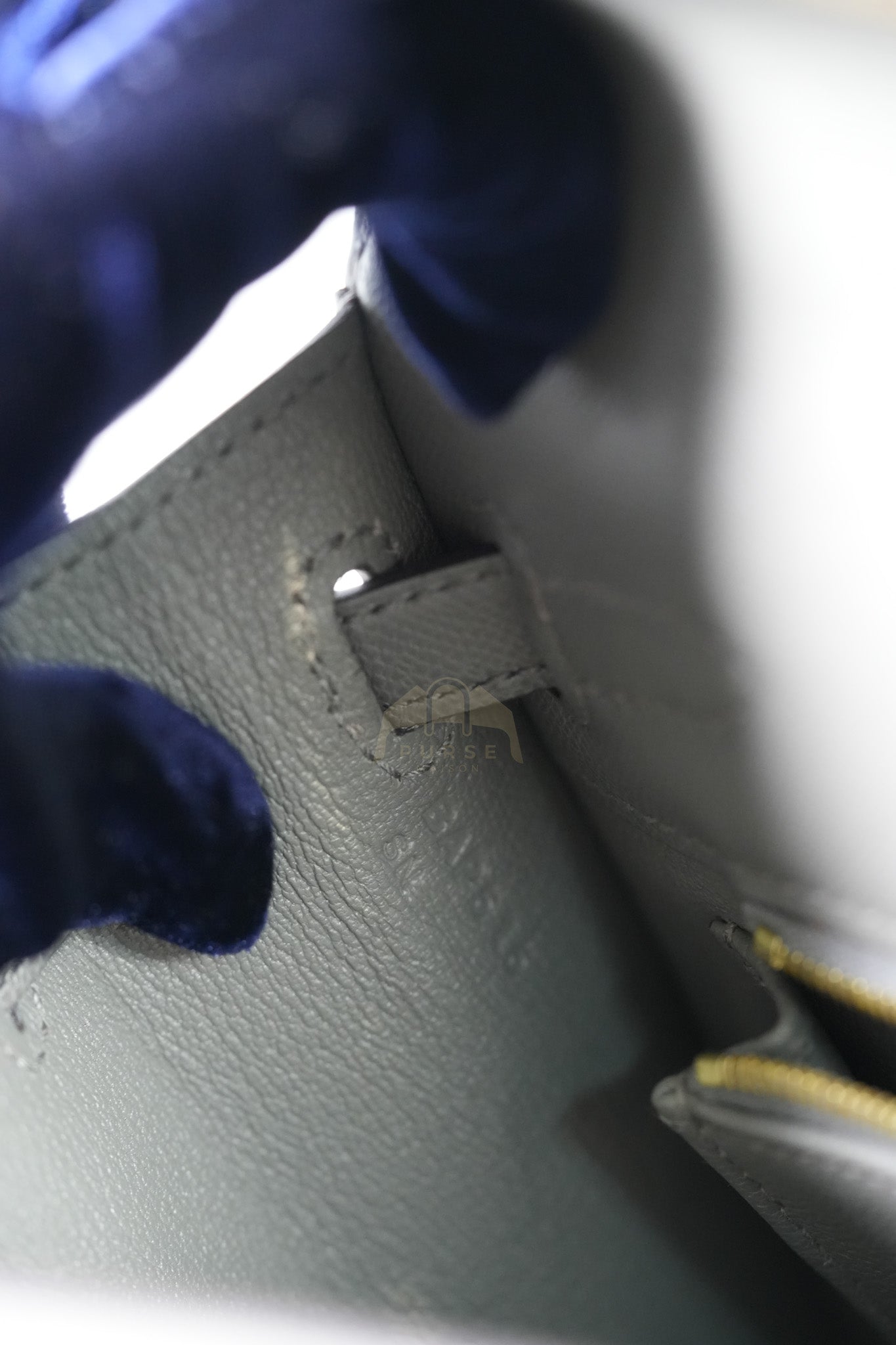 Kelly 25 Gris Mouette Madame Leather in Gold Hardware Stamp B (2023) | Purse Maison Luxury Bags Shop