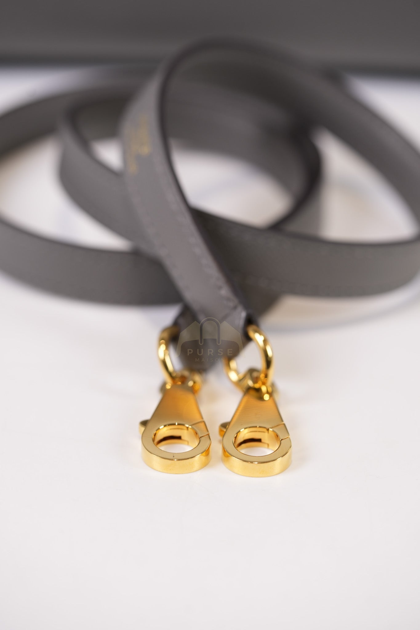 Kelly 25 Gris Mouette Madame Leather in Gold Hardware Stamp B (2023) | Purse Maison Luxury Bags Shop