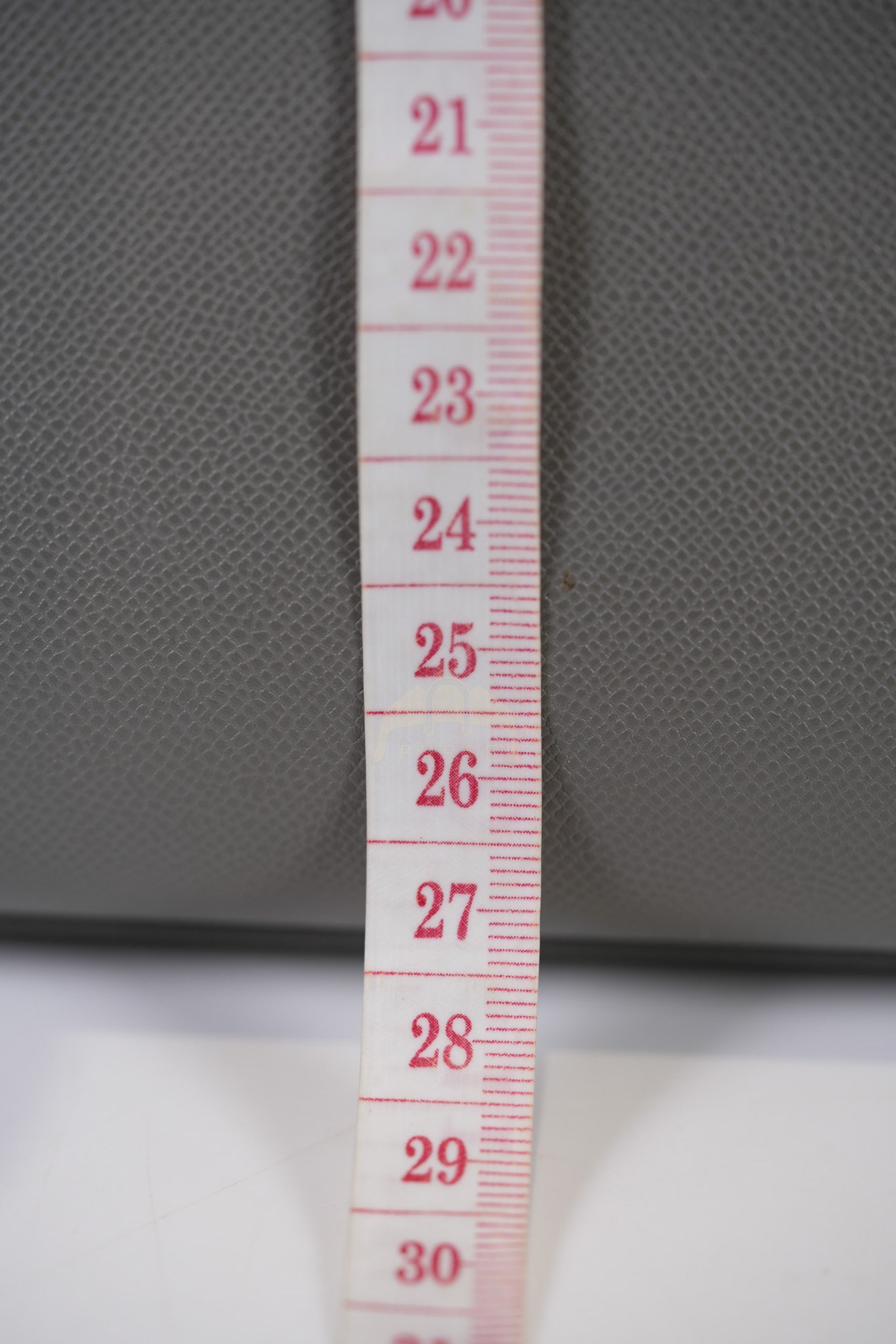 Kelly 25 Gris Mouette Madame Leather in Gold Hardware Stamp B (2023) | Purse Maison Luxury Bags Shop