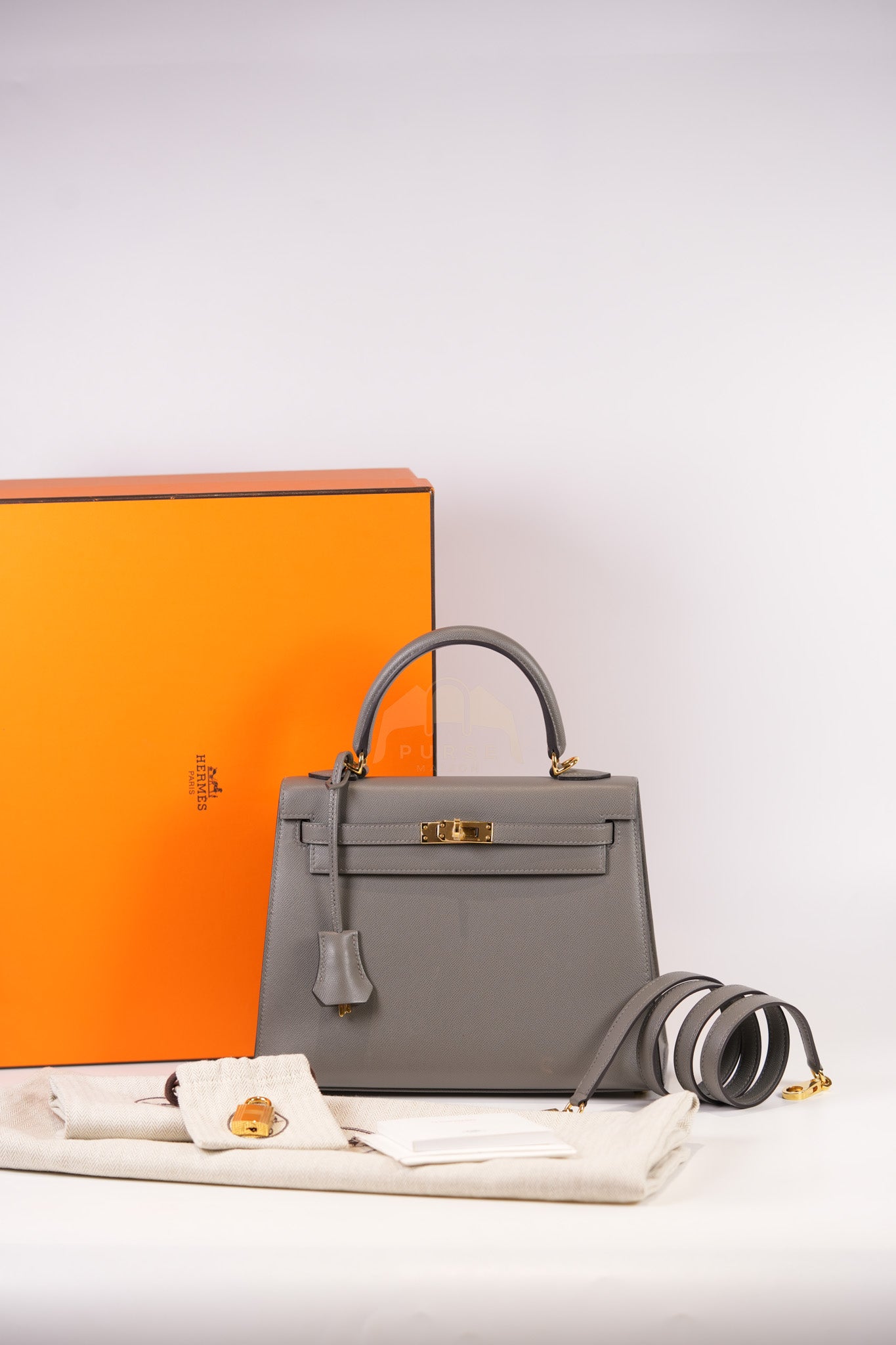 Kelly 25 Gris Mouette Madame Leather in Gold Hardware Stamp B (2023) | Purse Maison Luxury Bags Shop