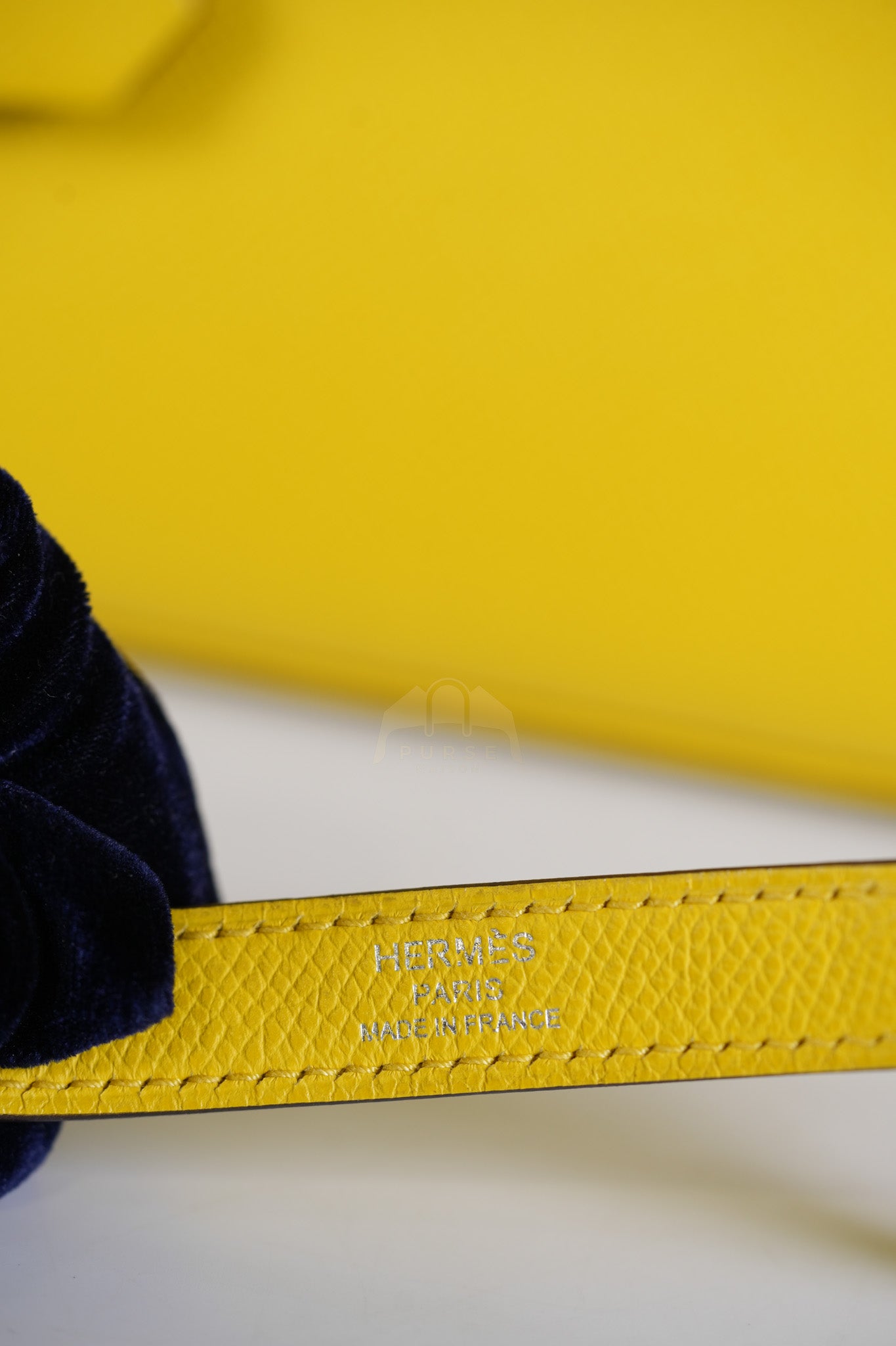 Kelly 25 in Jaune De Naples Sellier Epsom Leather & Palladium Hardware Stamp U (2022) | Purse Maison Luxury Bags Shop