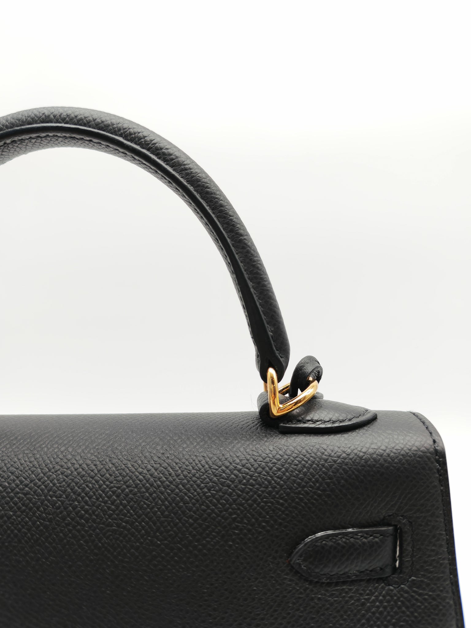 Kelly 25 Sellier Black/Noir Epsom Leather in Gold Hardware Stamp B(2023) | Purse Maison Luxury Bags Shop