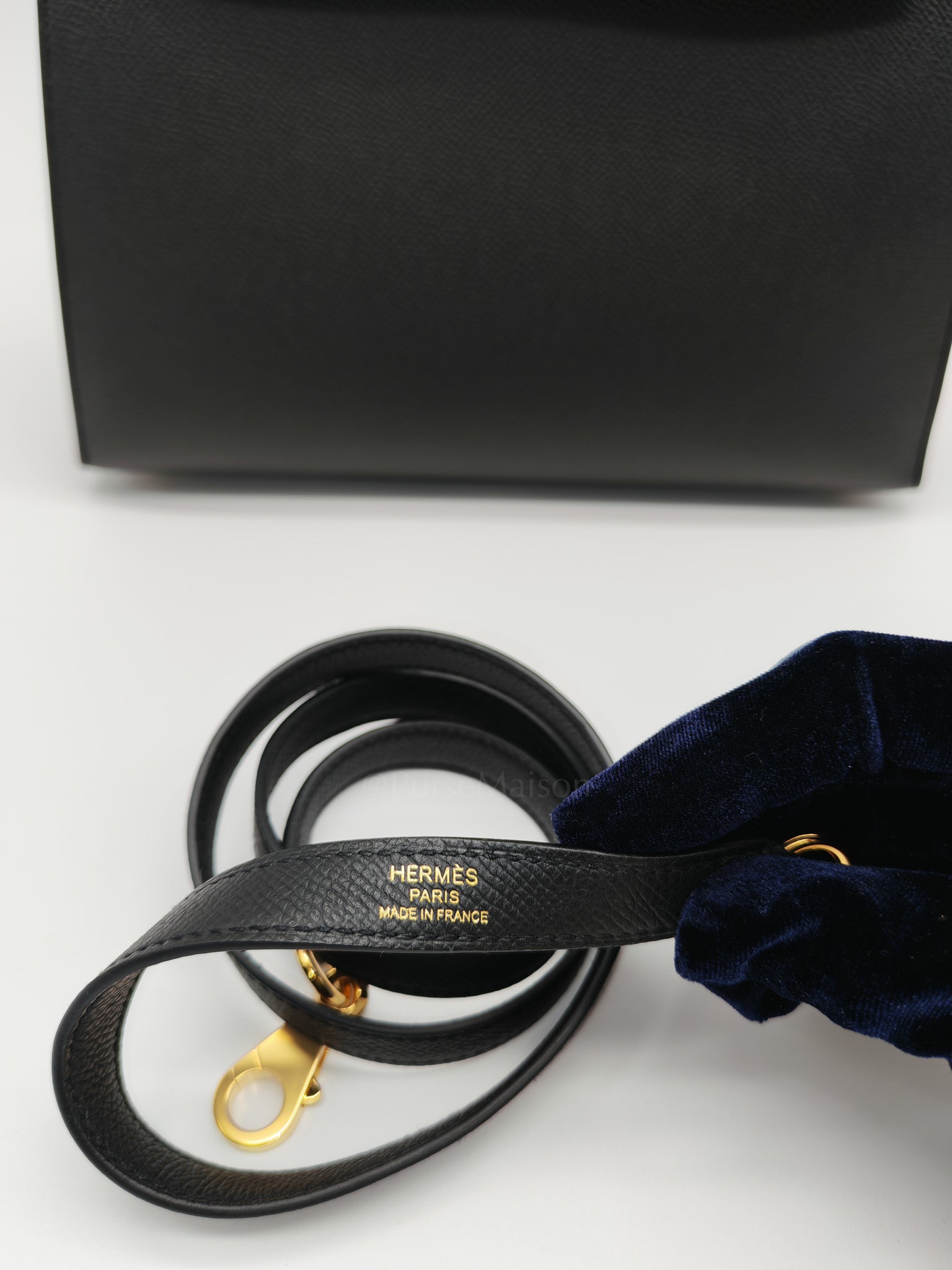 Kelly 25 Sellier Black/Noir Epsom Leather in Gold Hardware Stamp B(2023) | Purse Maison Luxury Bags Shop