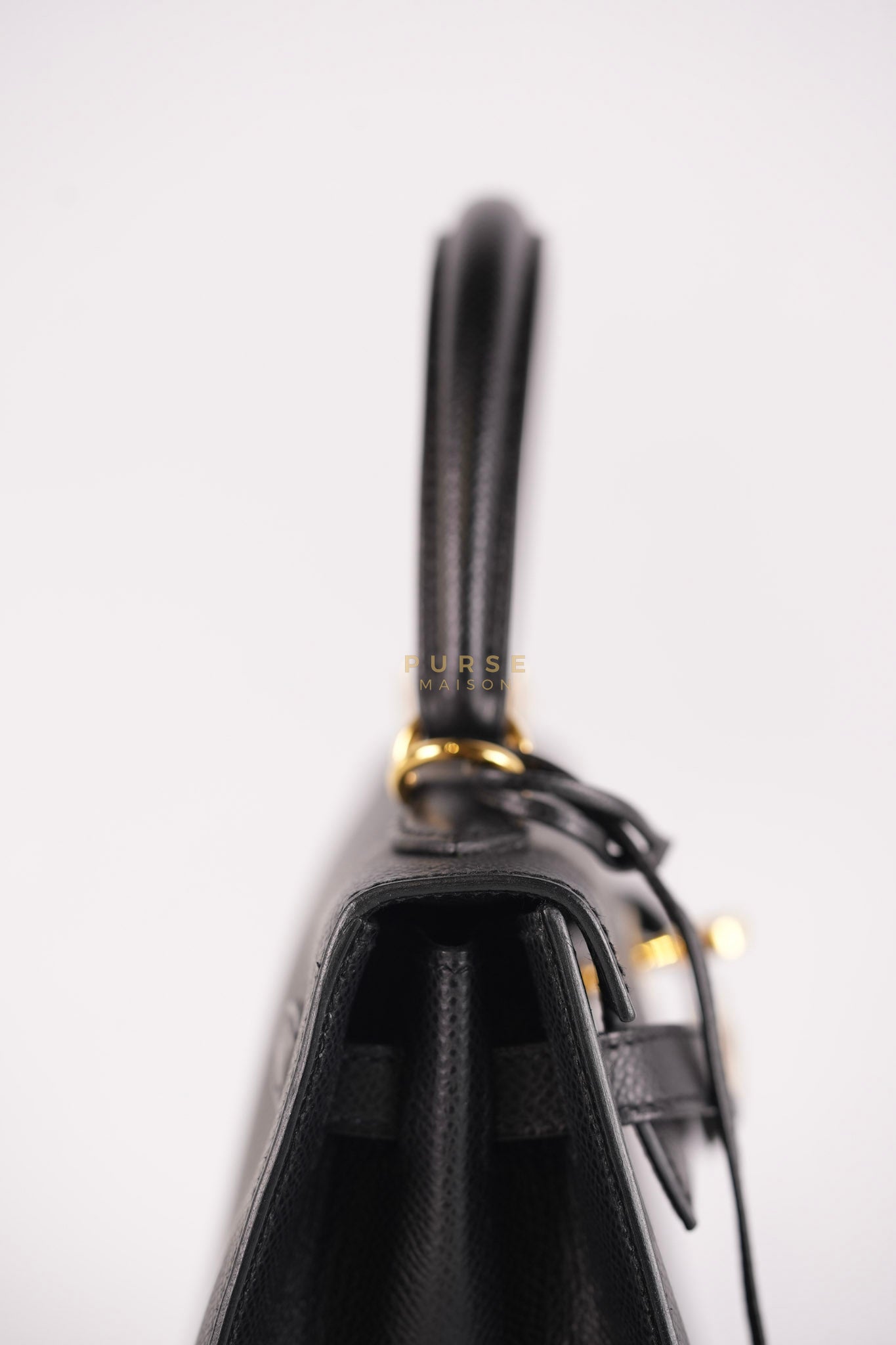 Kelly 25 Sellier in Black Epsom Leather and Gold Hardware Stamp Z (2021) | Purse Maison Luxury Bags Shop