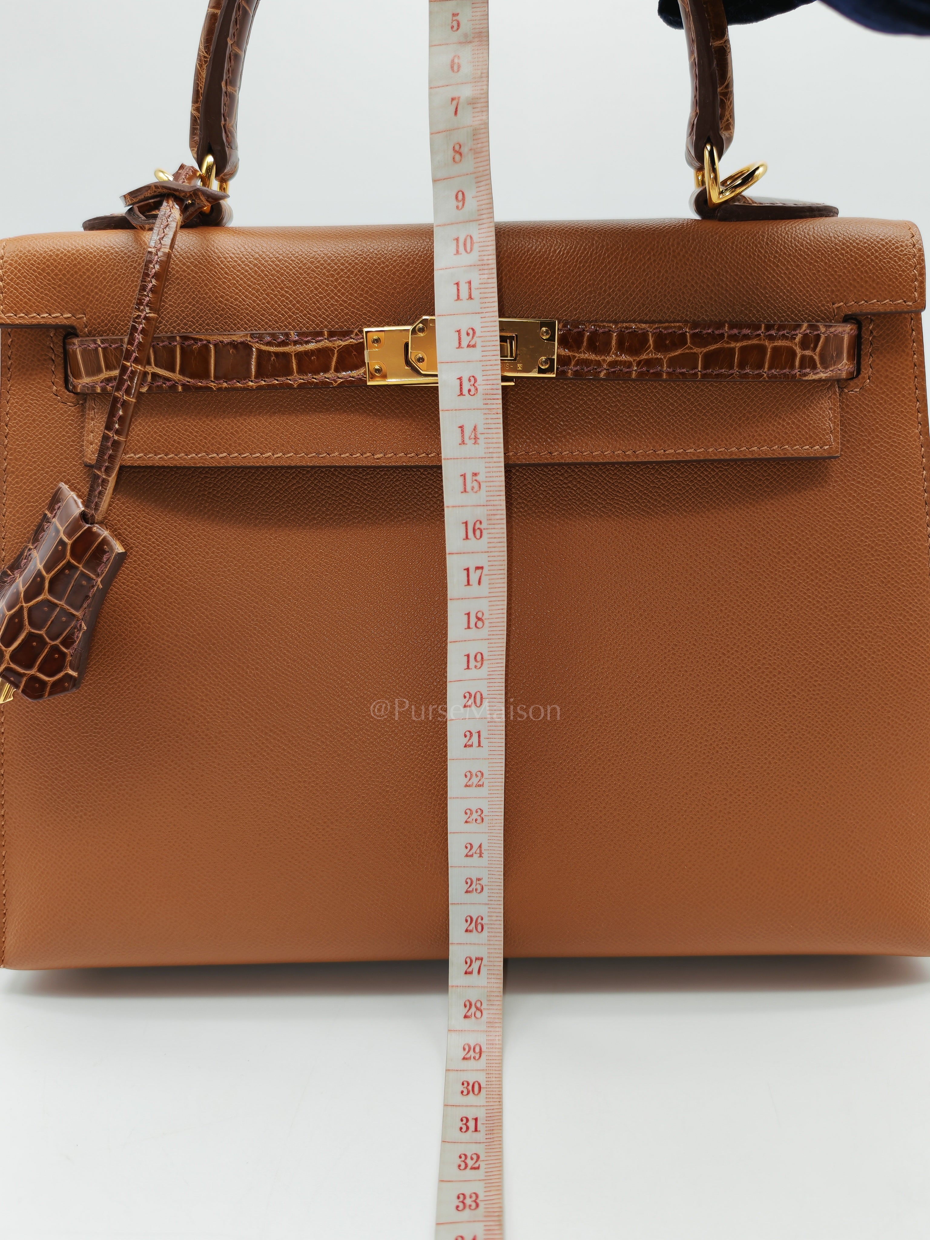 Kelly 25 Sellier in Gold Madame Leather and Shiny Croc Touch and Gold Hardware Stamp U (2022) | Purse Maison Luxury Bags Shop