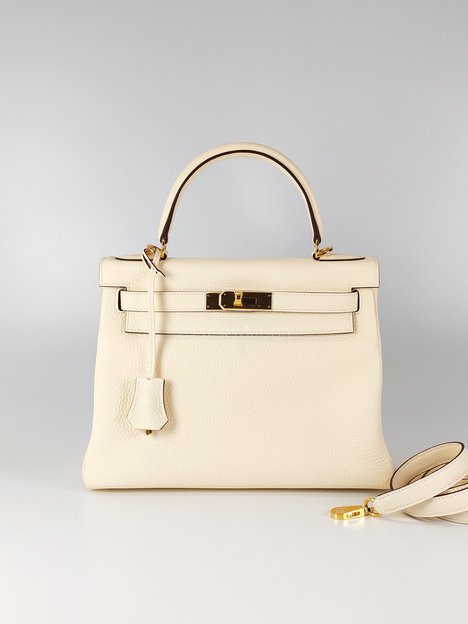 Kelly 28 II Retourne in Nata Taurillion Clemence Leather & Gold Hardware Togo Stamp U(2022) | Purse Maison Luxury Bags Shop