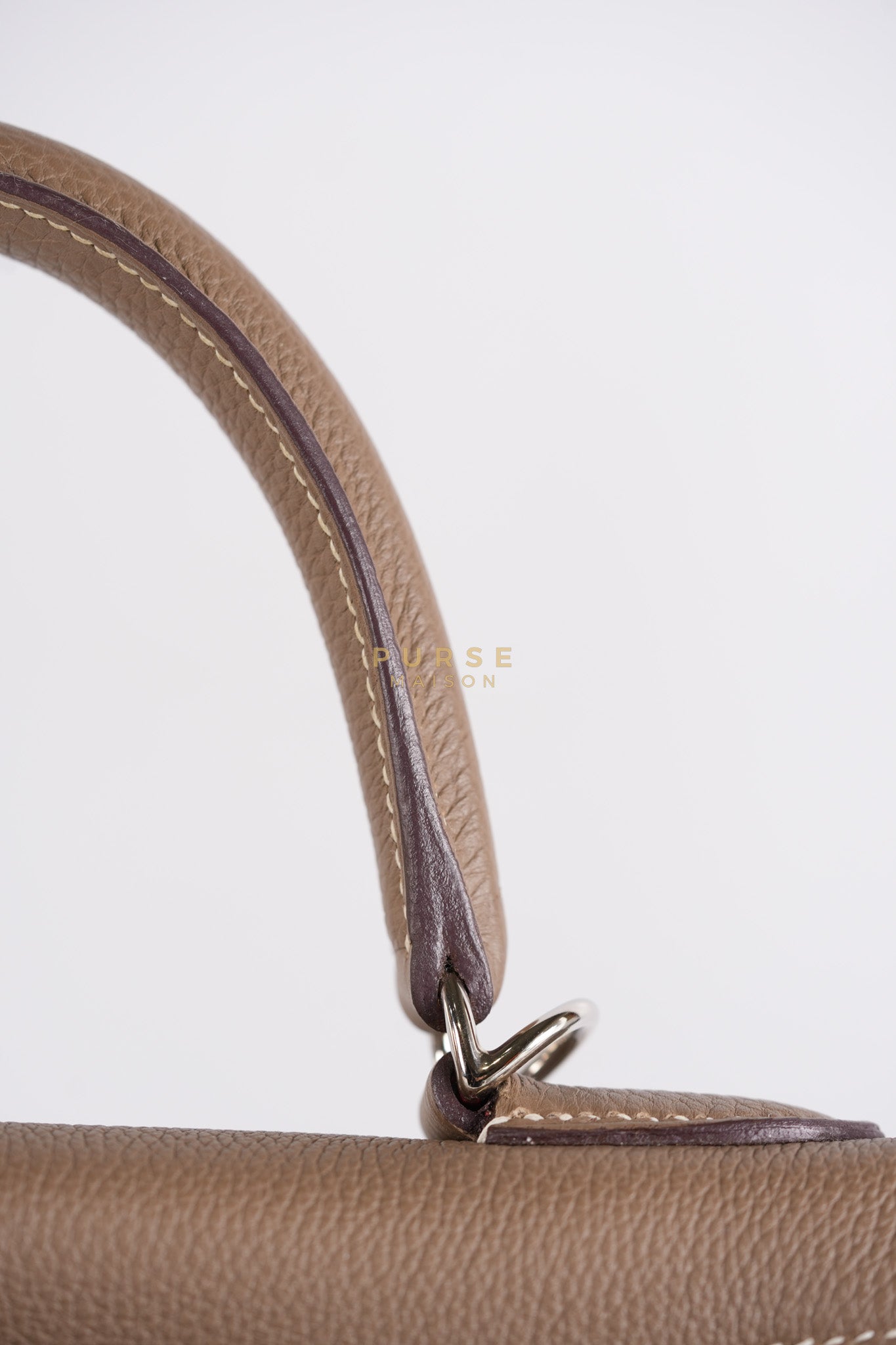 Kelly 28 in Etoupe Togo Leather & Palladium Hardware Stamp D(2019) | Purse Maison Luxury Bags Shop