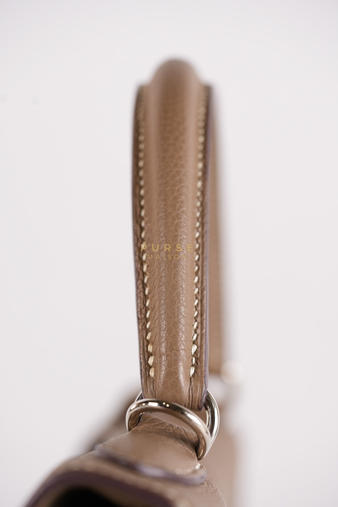 Kelly 28 in Etoupe Togo Leather & Palladium Hardware Stamp D(2019) | Purse Maison Luxury Bags Shop