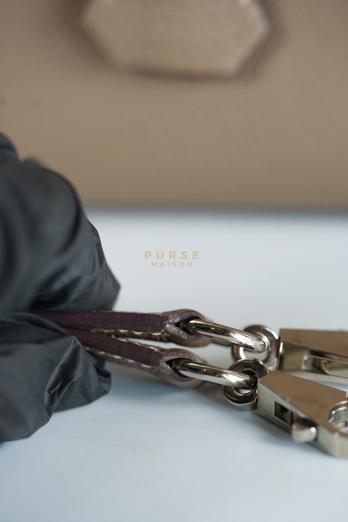 Kelly 28 in Etoupe Togo Leather & Palladium Hardware Stamp D(2019) | Purse Maison Luxury Bags Shop