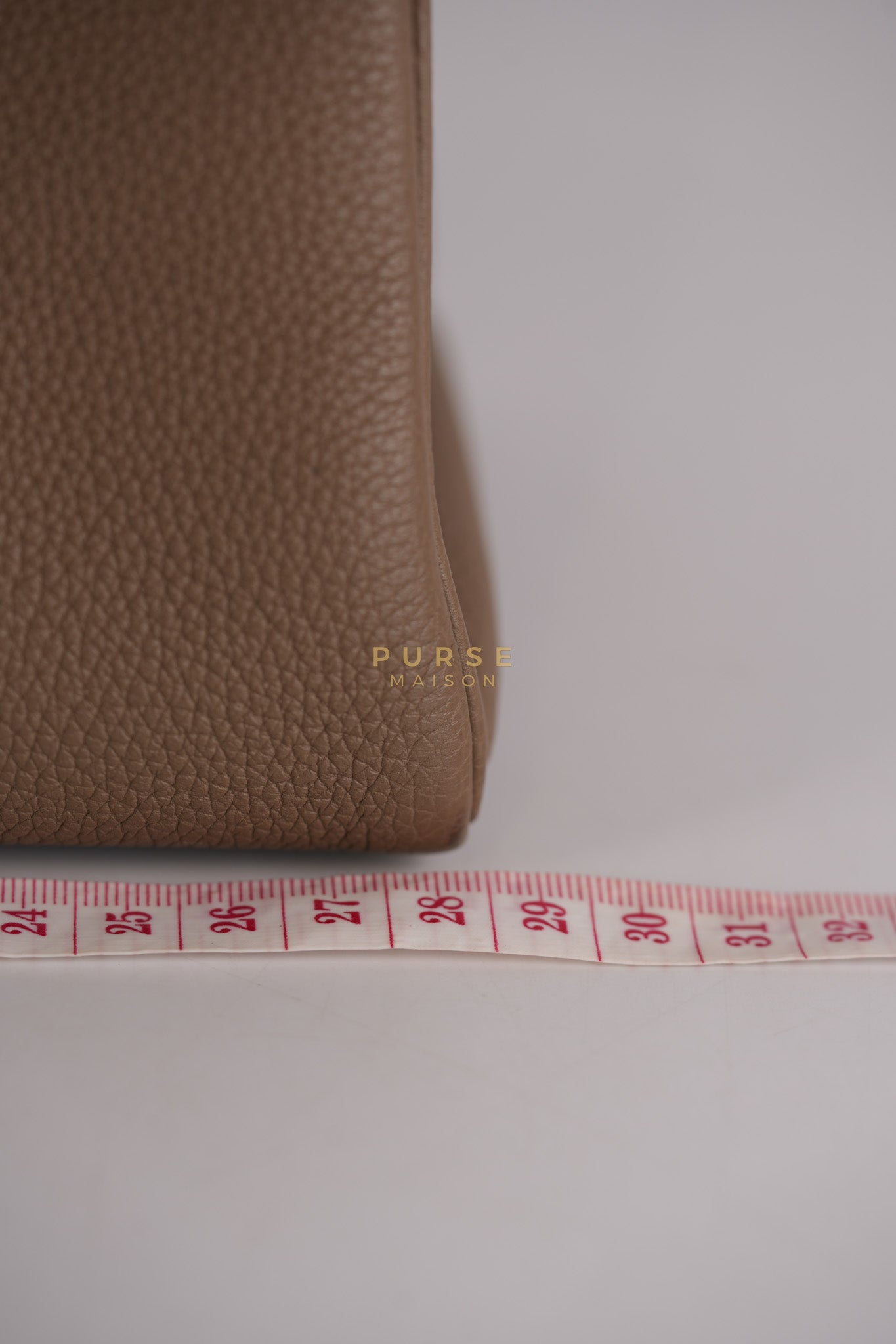 Kelly 28 in Etoupe Togo Leather & Palladium Hardware Stamp D(2019) | Purse Maison Luxury Bags Shop