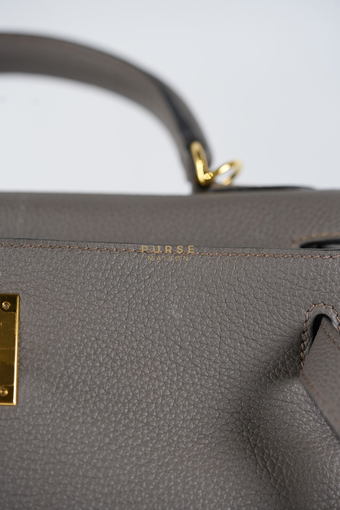 Kelly 28 Retourne Etain in Togo Leather and Gold Hardware Stamp A (2017) | Purse Maison Luxury Bags Shop