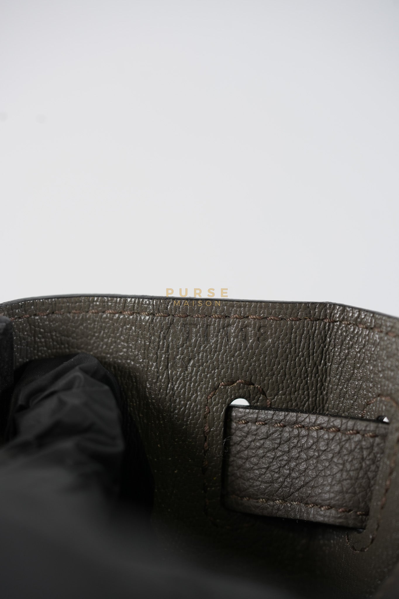 Kelly 28 Retourne Etain in Togo Leather and Gold Hardware Stamp A (2017) | Purse Maison Luxury Bags Shop