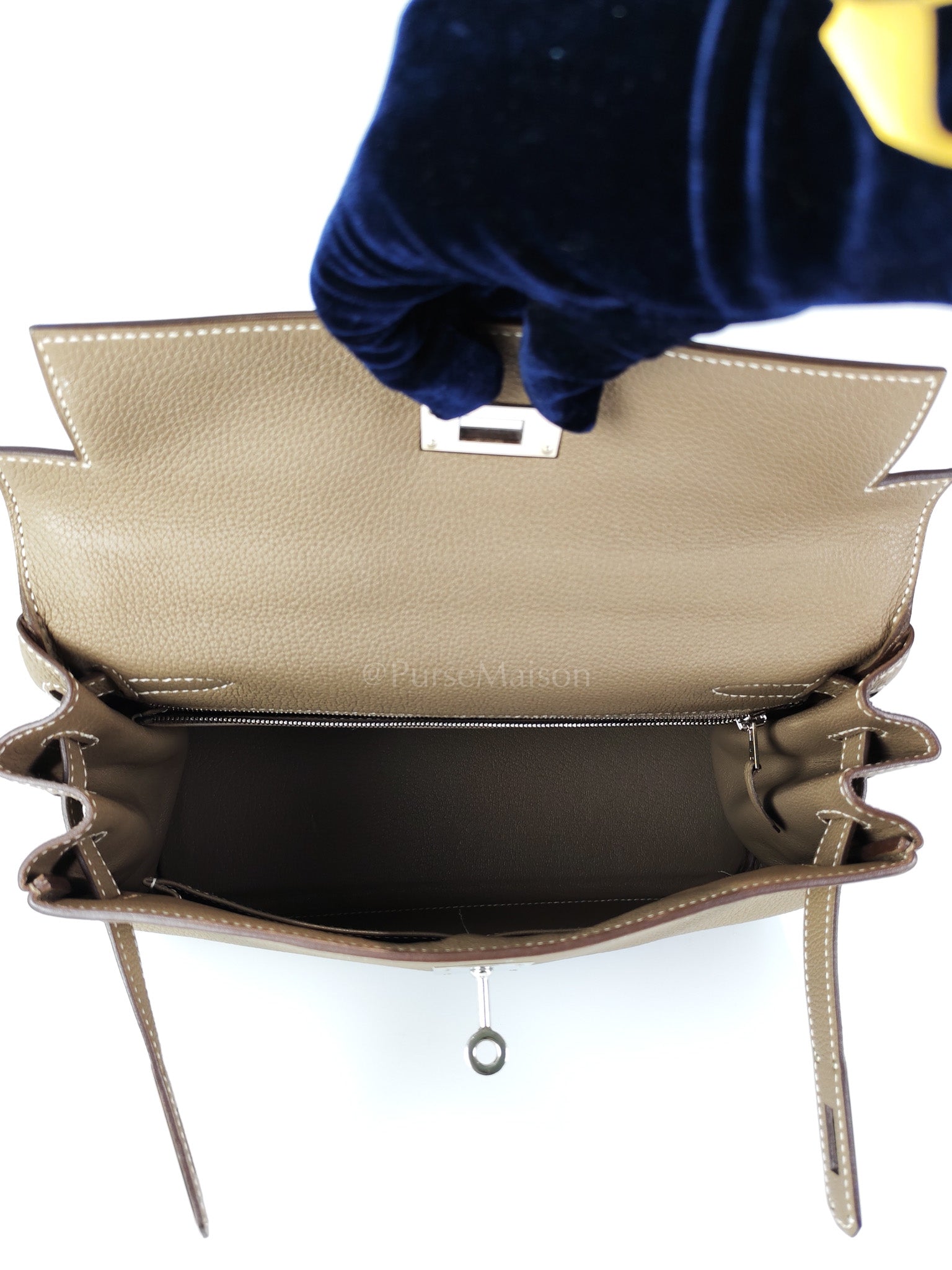 Kelly 28 Retourne in Epsom Leather and Palladium Hardware Stamp D (2019) | Purse Maison Luxury Bags Shop