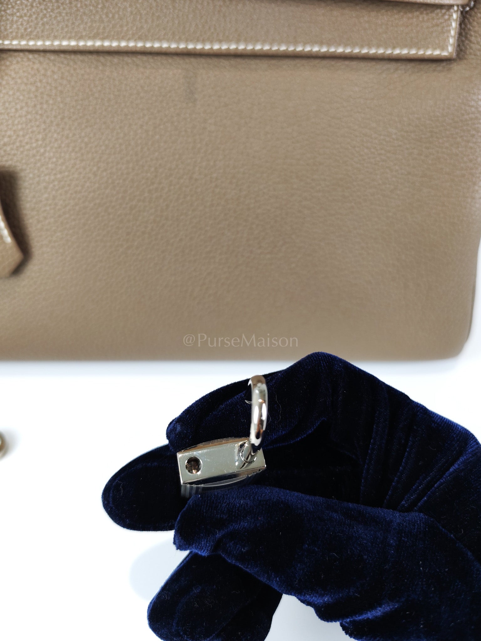 Kelly 28 Retourne in Epsom Leather and Palladium Hardware Stamp D (2019) | Purse Maison Luxury Bags Shop