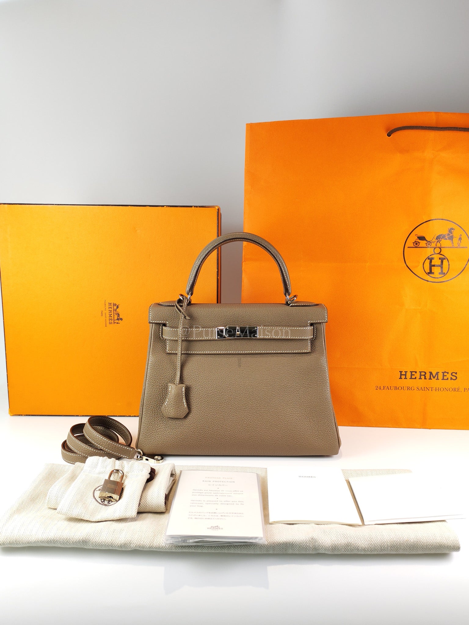 Kelly 28 Retourne in Epsom Leather and Palladium Hardware Stamp D (2019) | Purse Maison Luxury Bags Shop