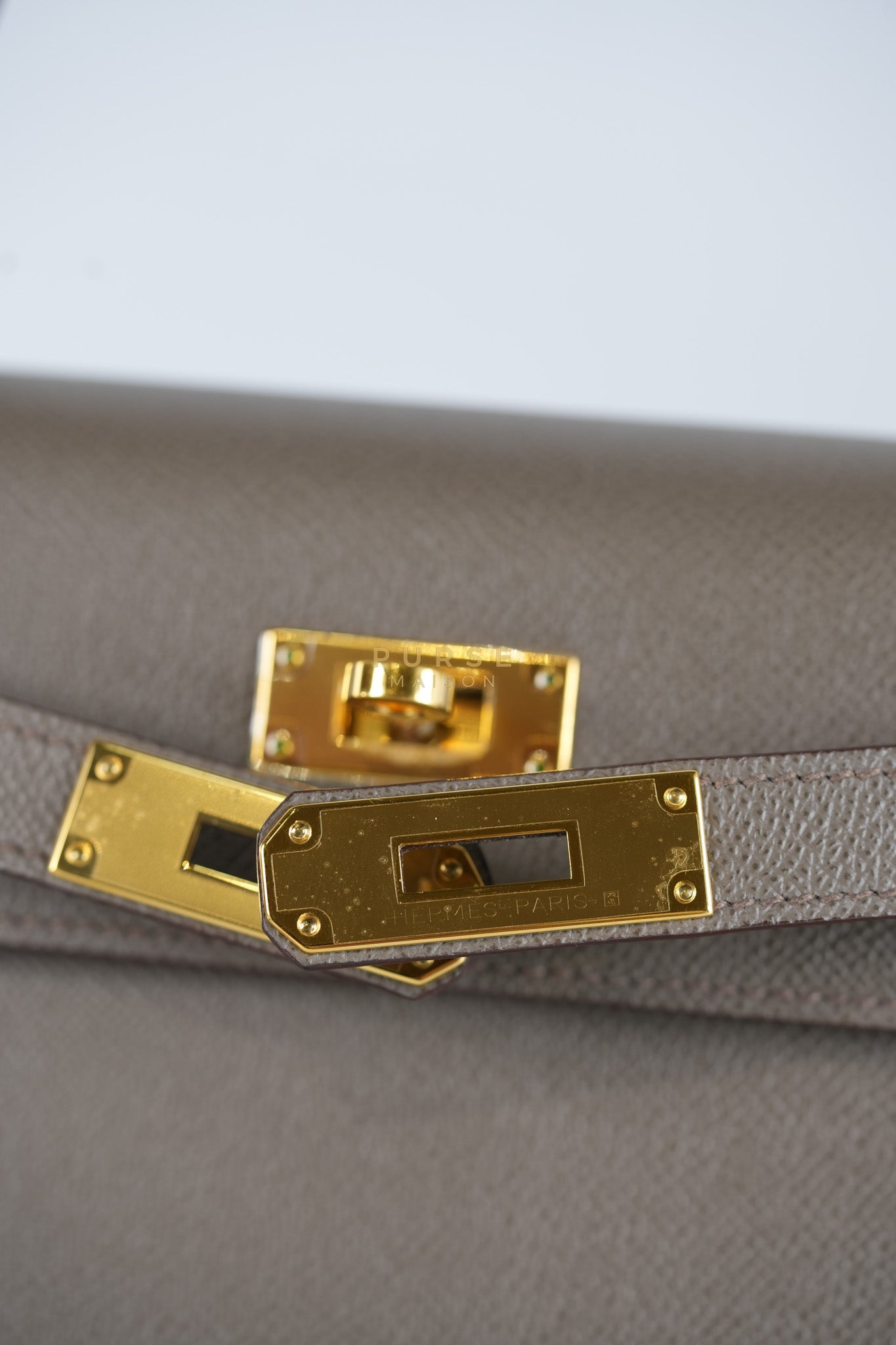 Kelly 28 Sellier in Etain Epsom Leather & Gold Hardware Stamp A (2017) | Purse Maison Luxury Bags Shop